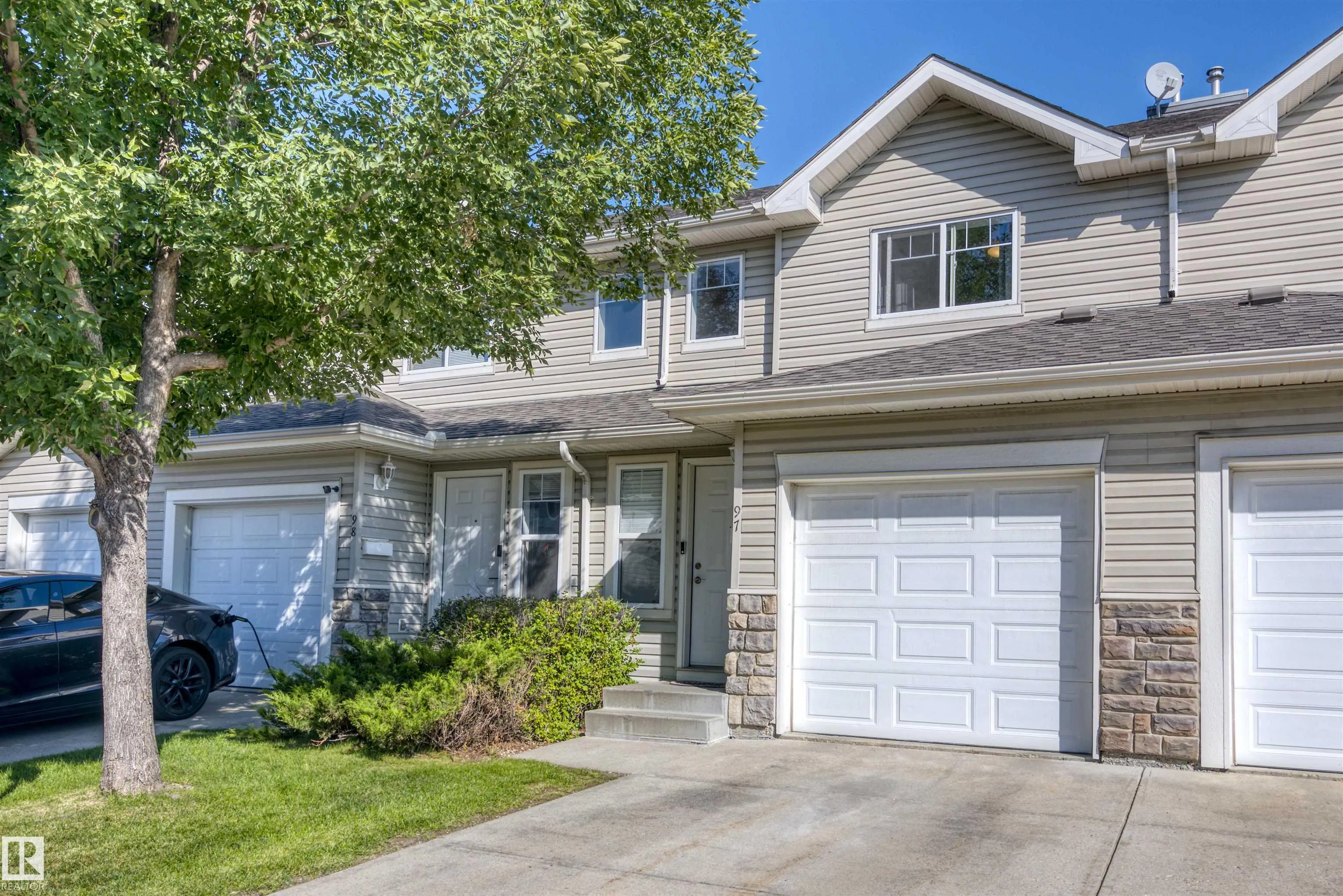 230 EDWARDS Drive