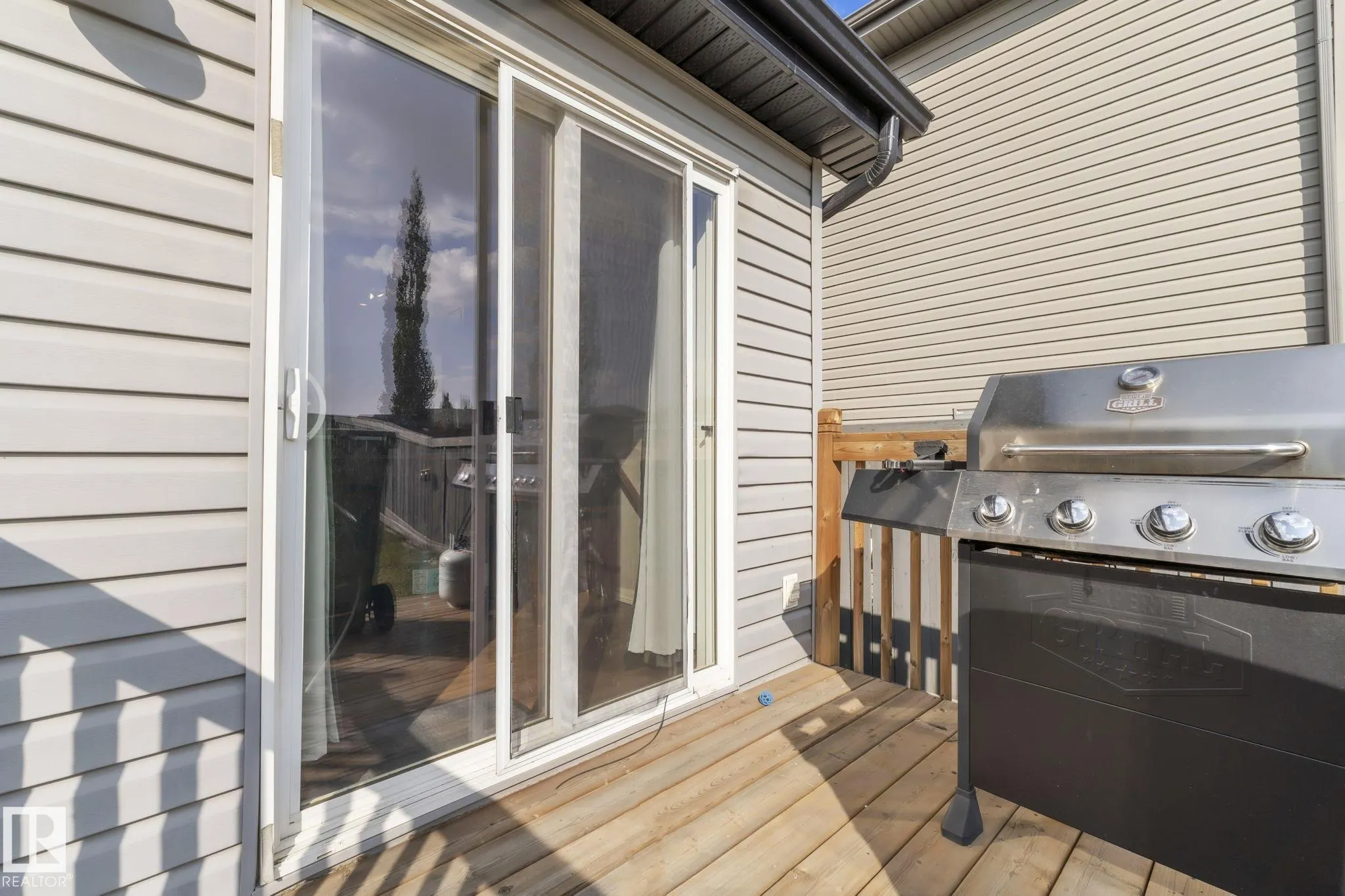 140 CALVERT Wynd