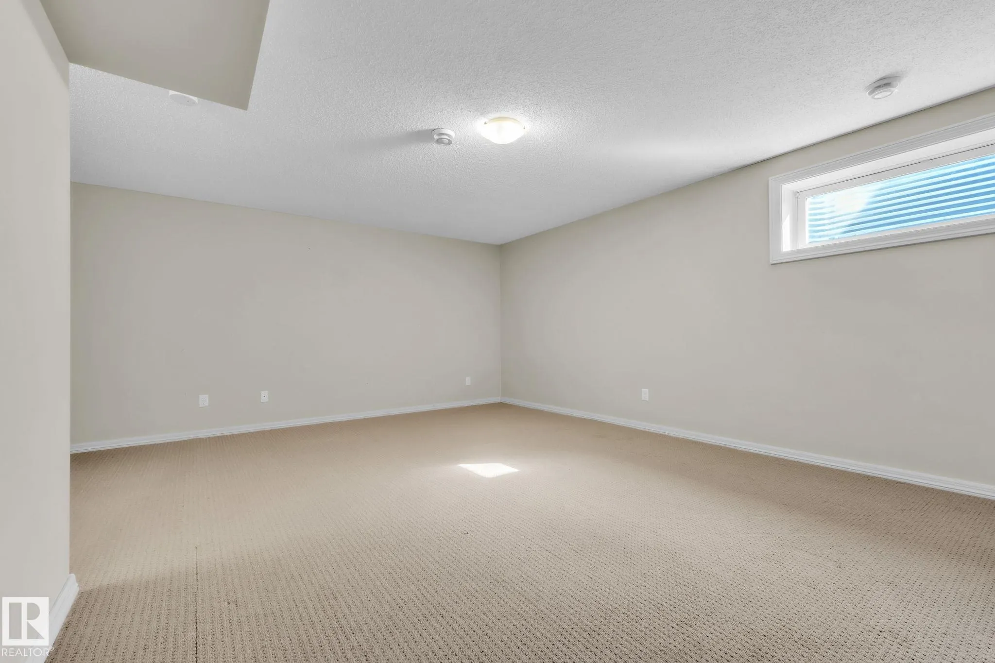 140 CALVERT Wynd