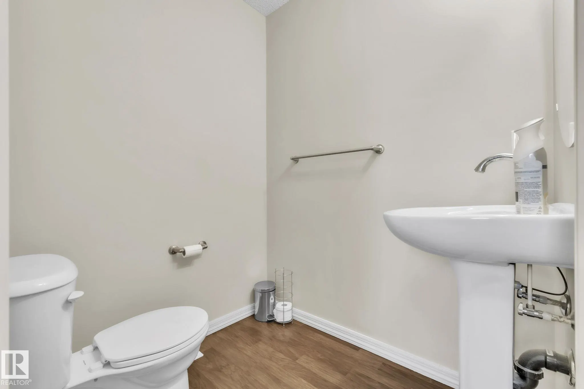140 CALVERT Wynd
