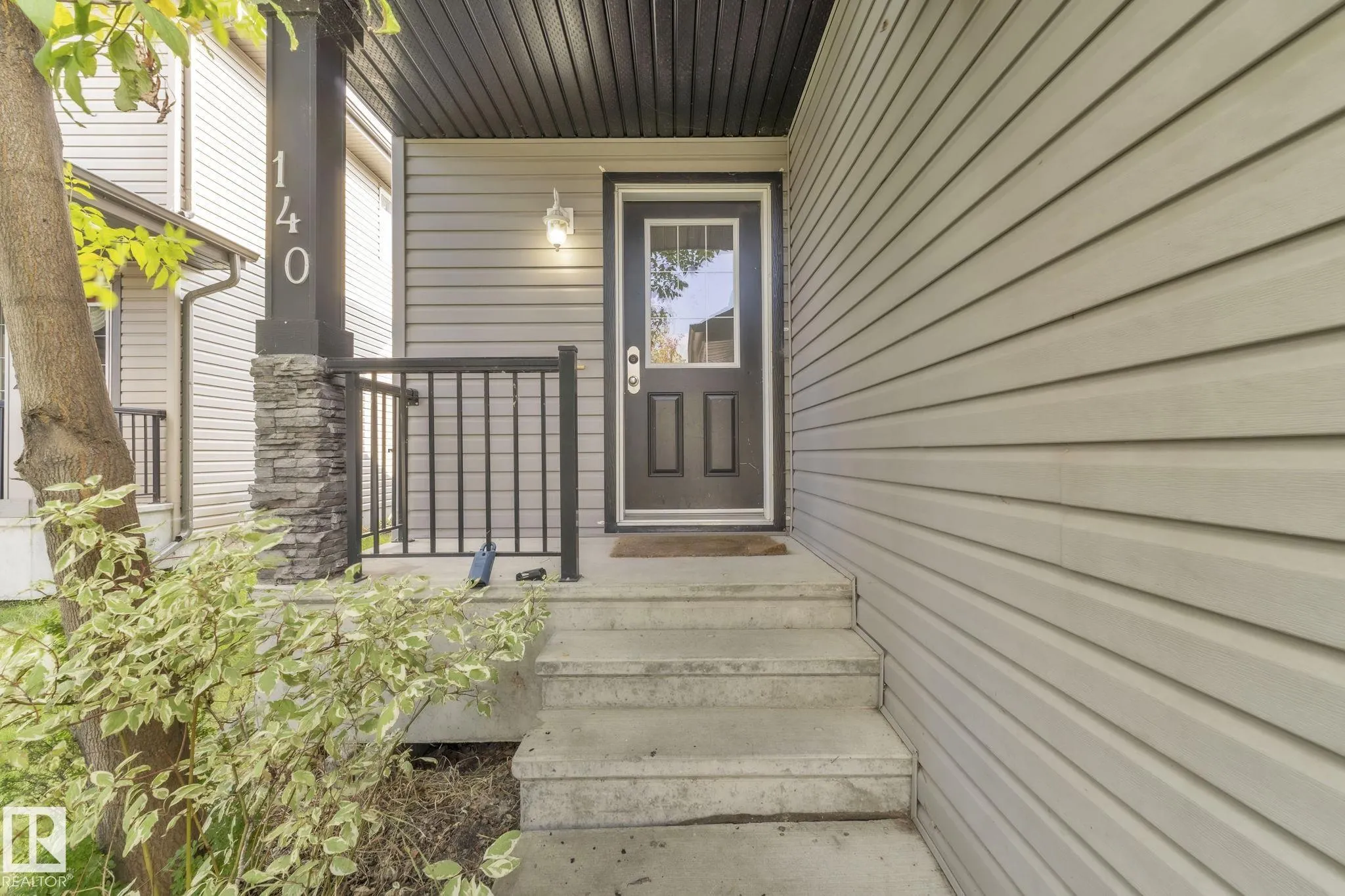 140 CALVERT Wynd