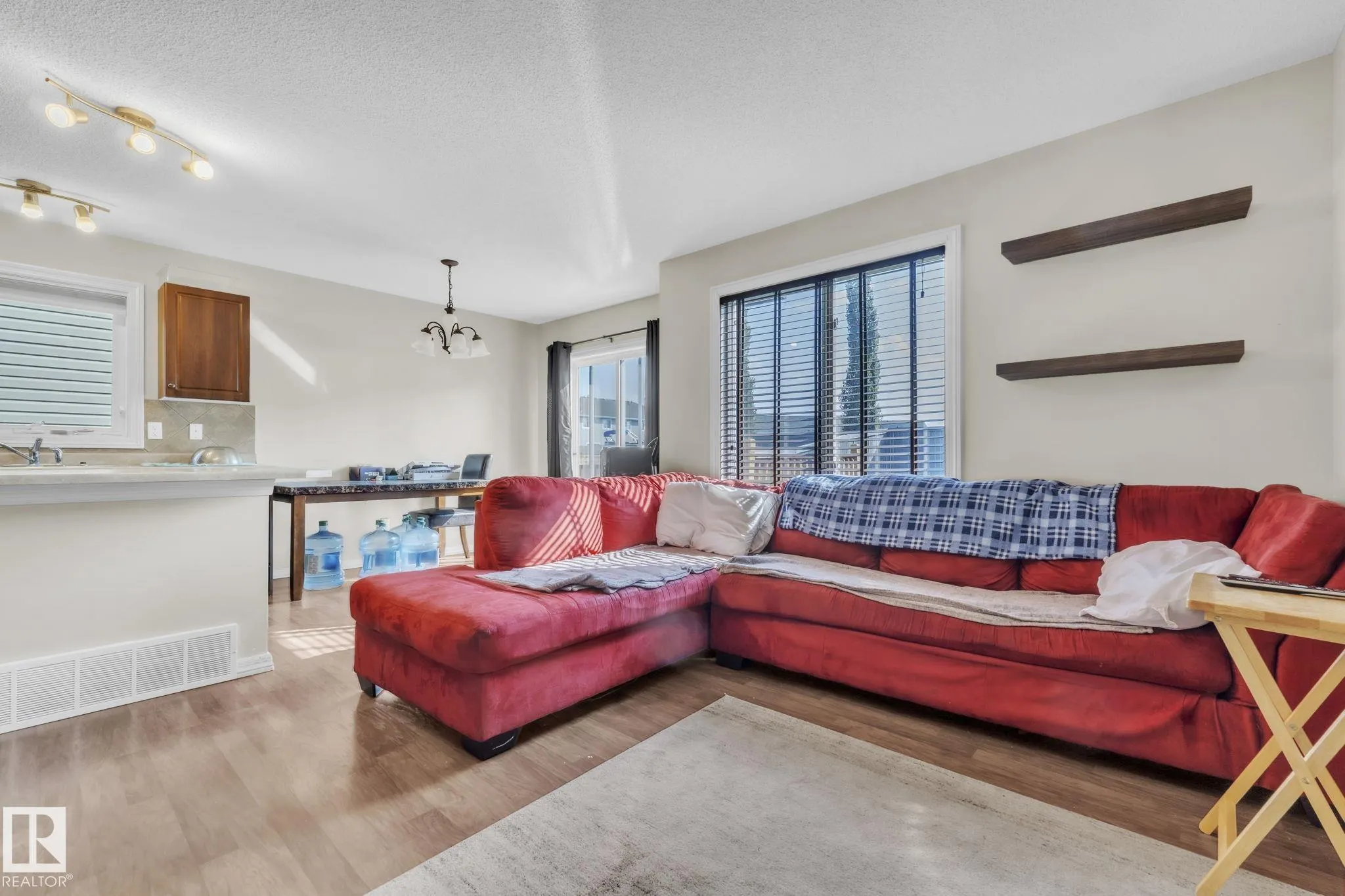 140 CALVERT Wynd