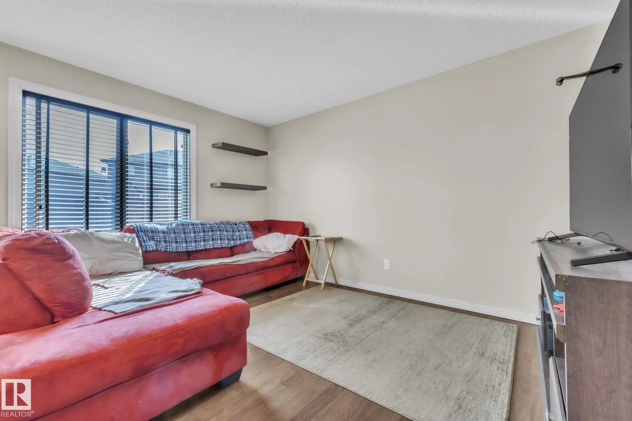 140 CALVERT Wynd