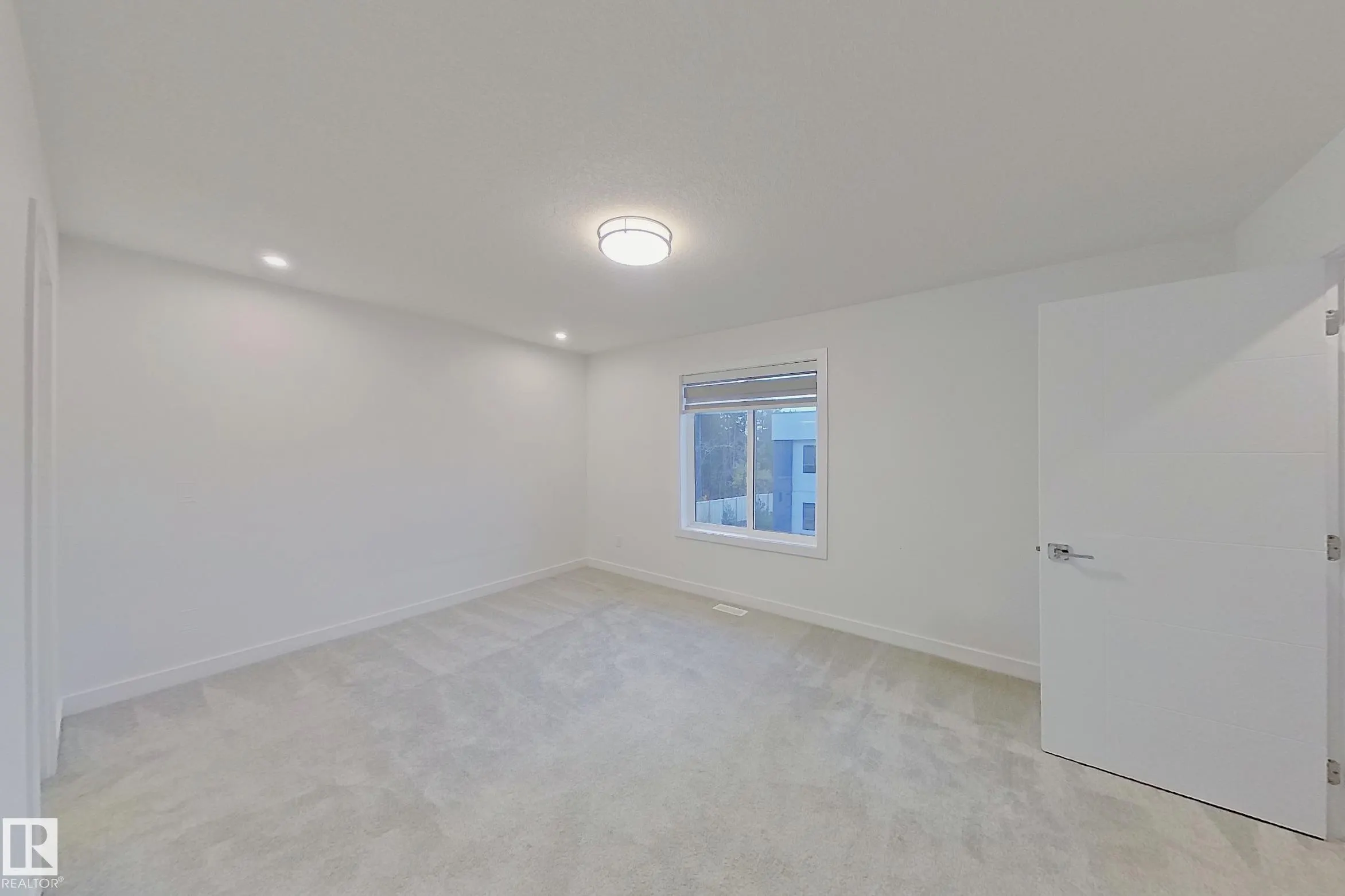10 SALISBURY Way