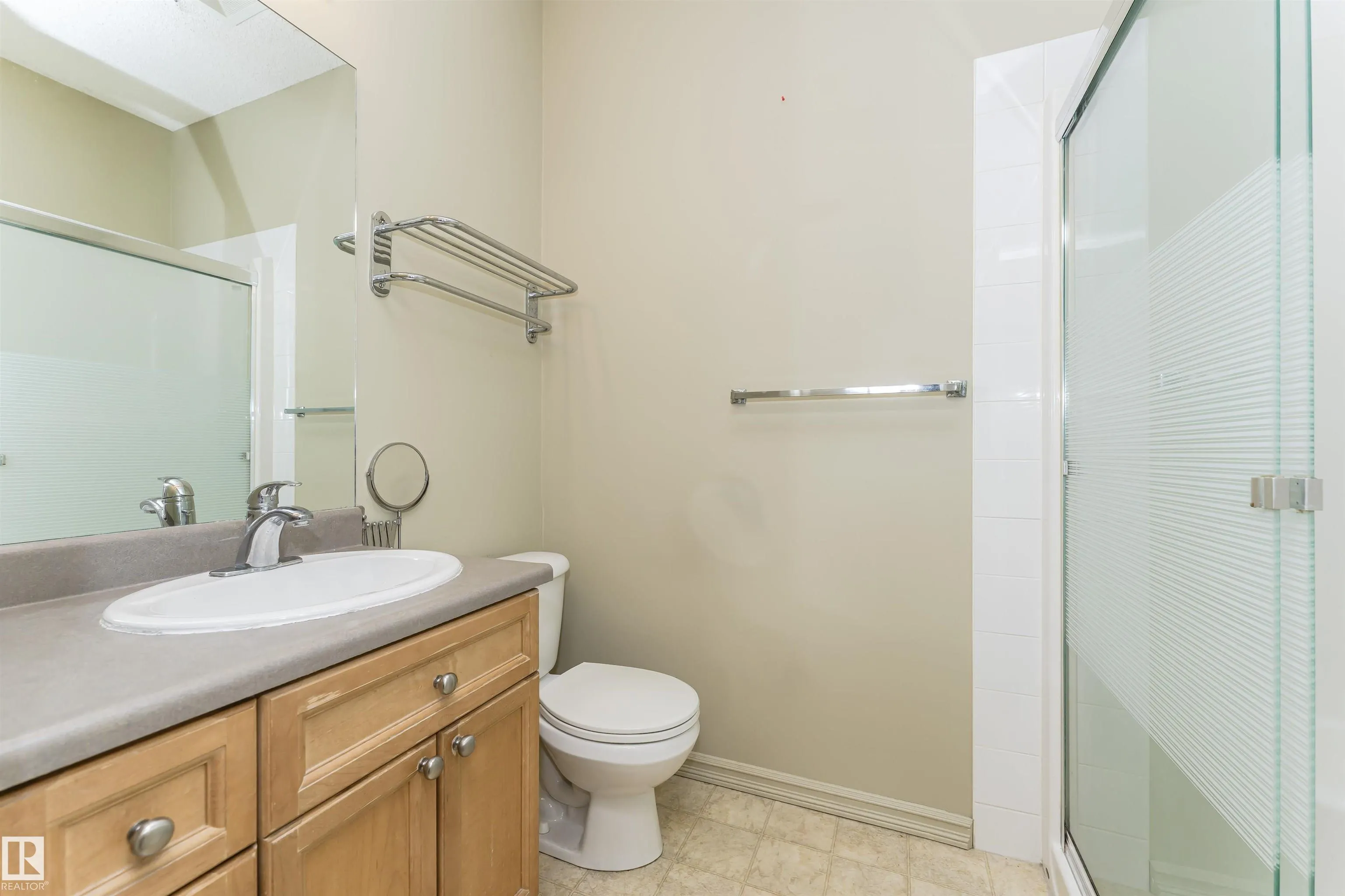 226 MACEWAN Road
