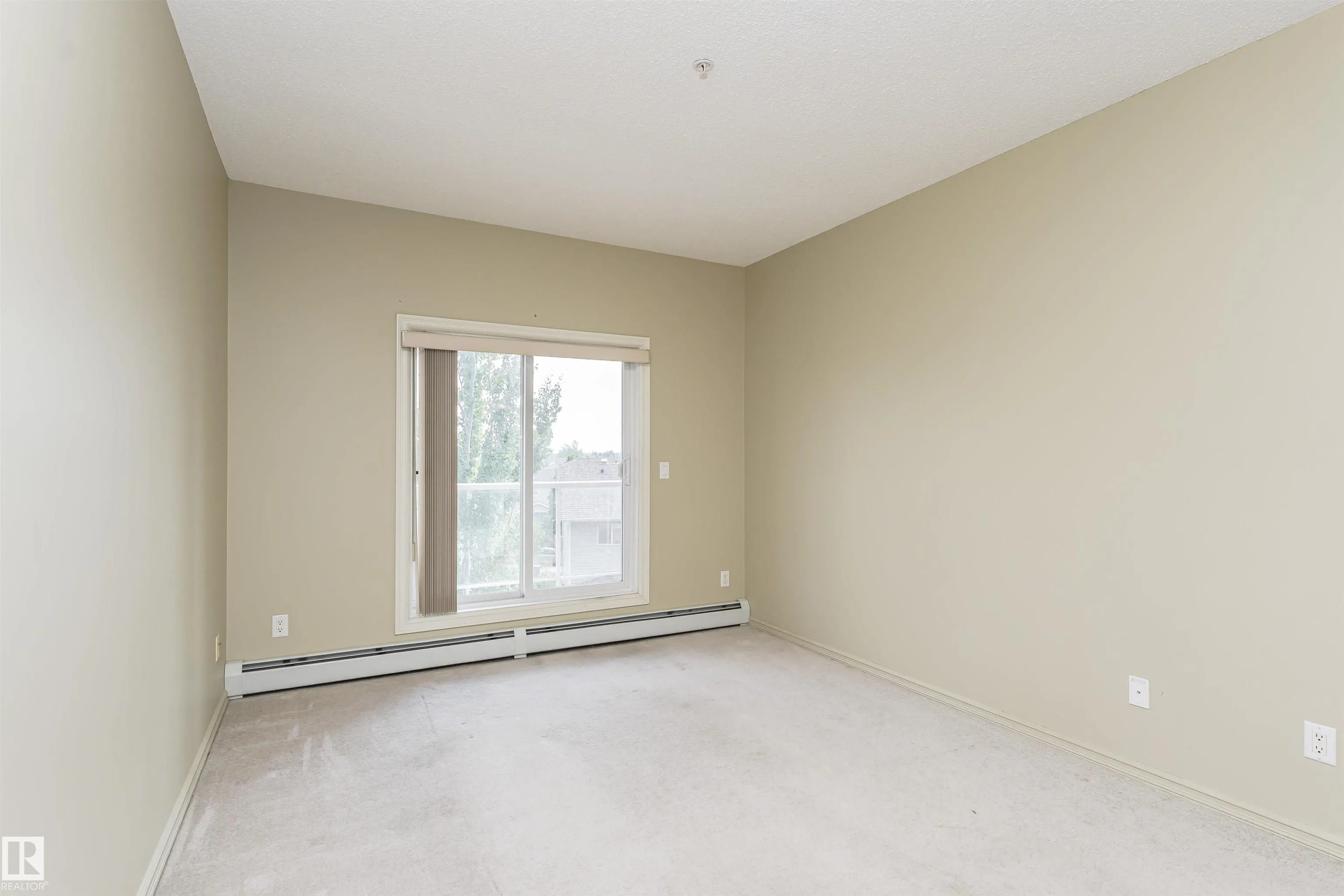 226 MACEWAN Road