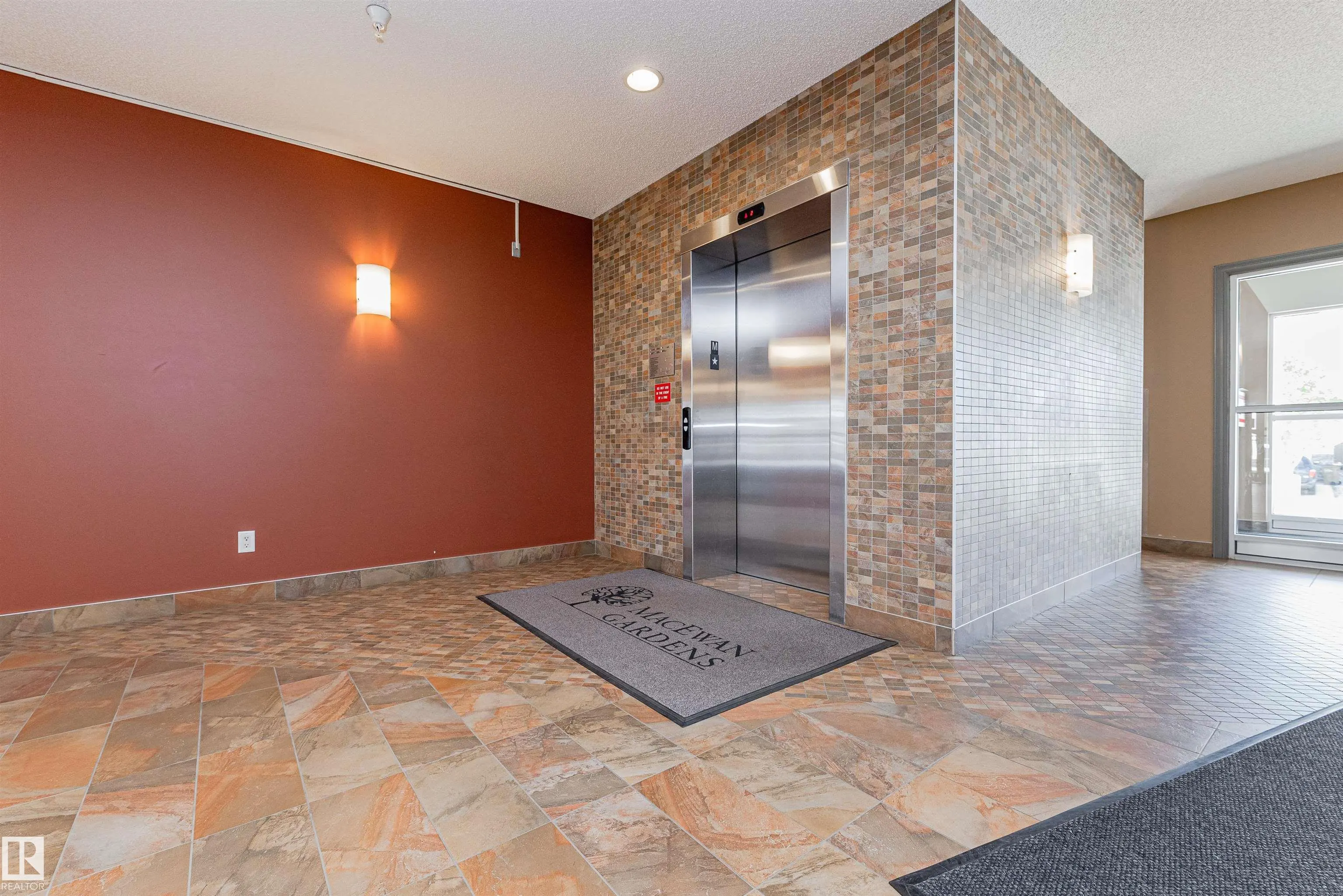 226 MACEWAN Road