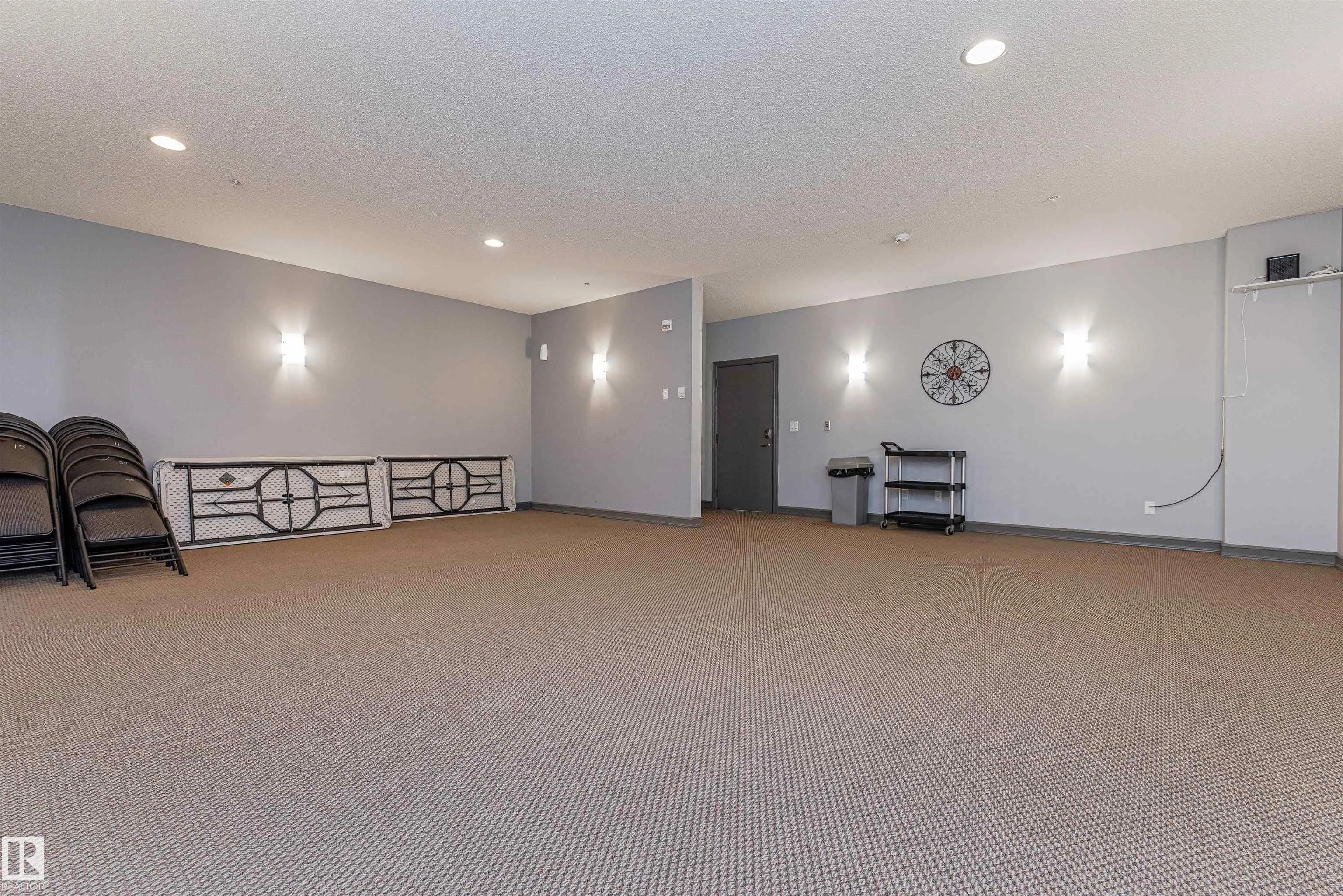 226 MACEWAN Road