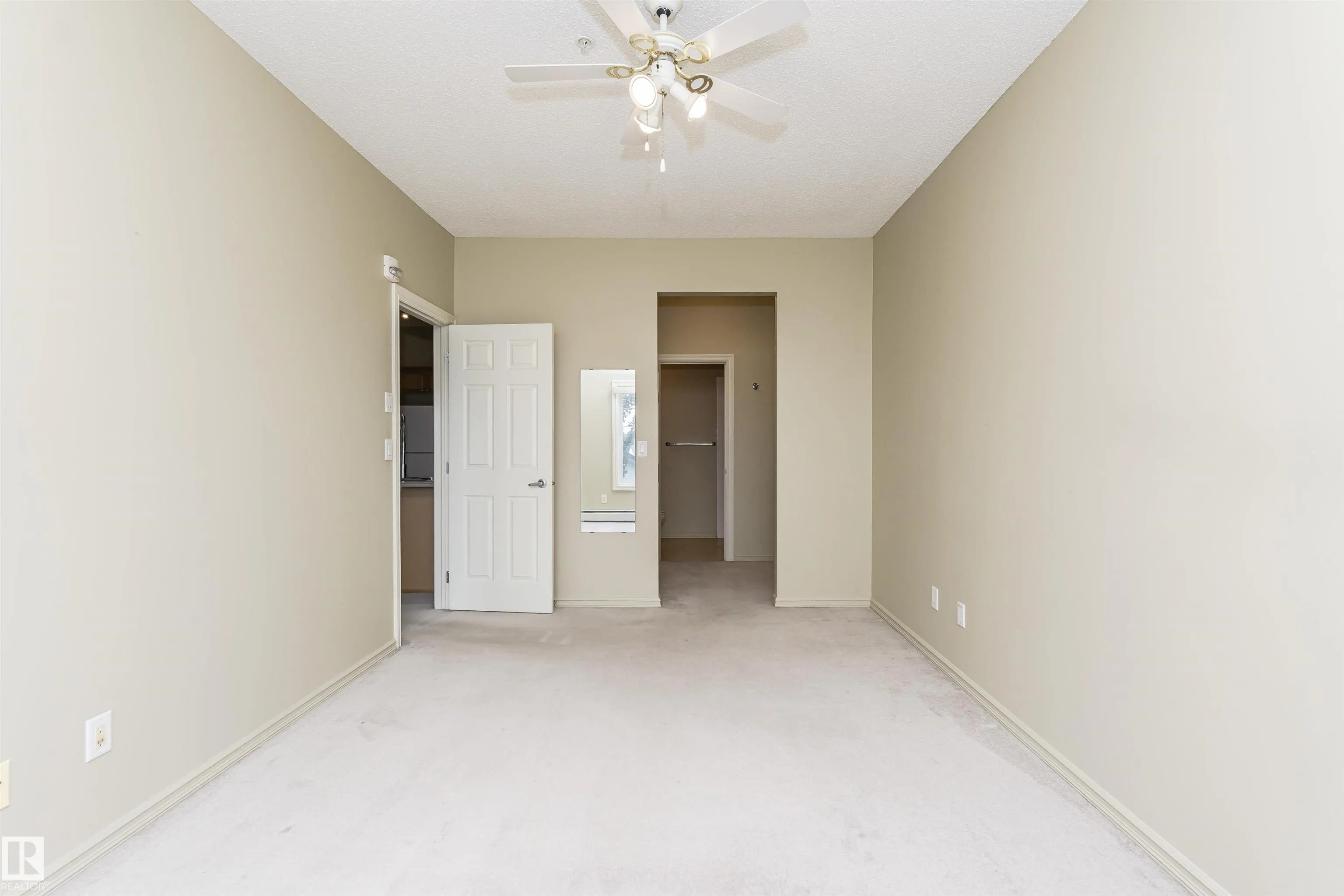 226 MACEWAN Road
