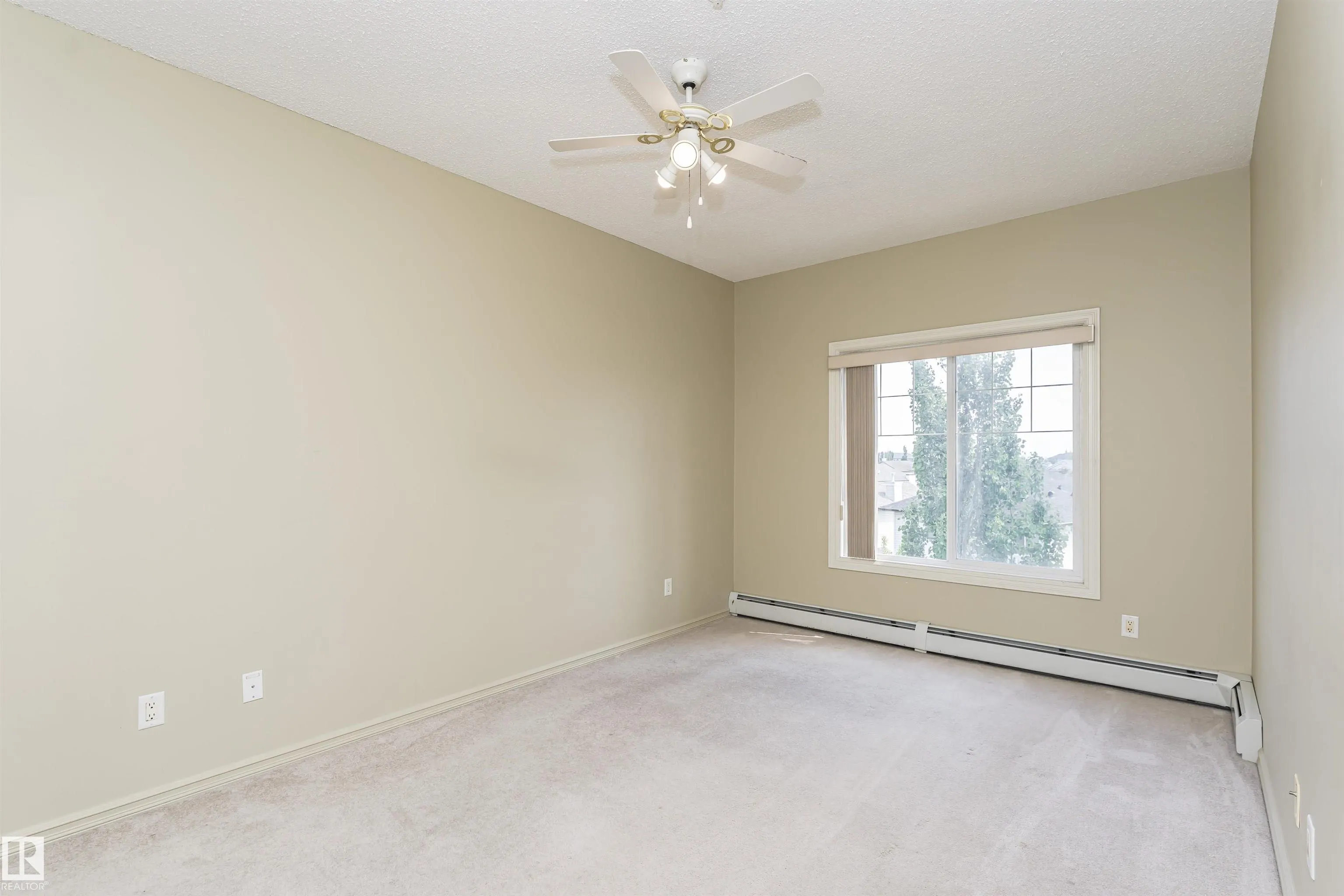 226 MACEWAN Road
