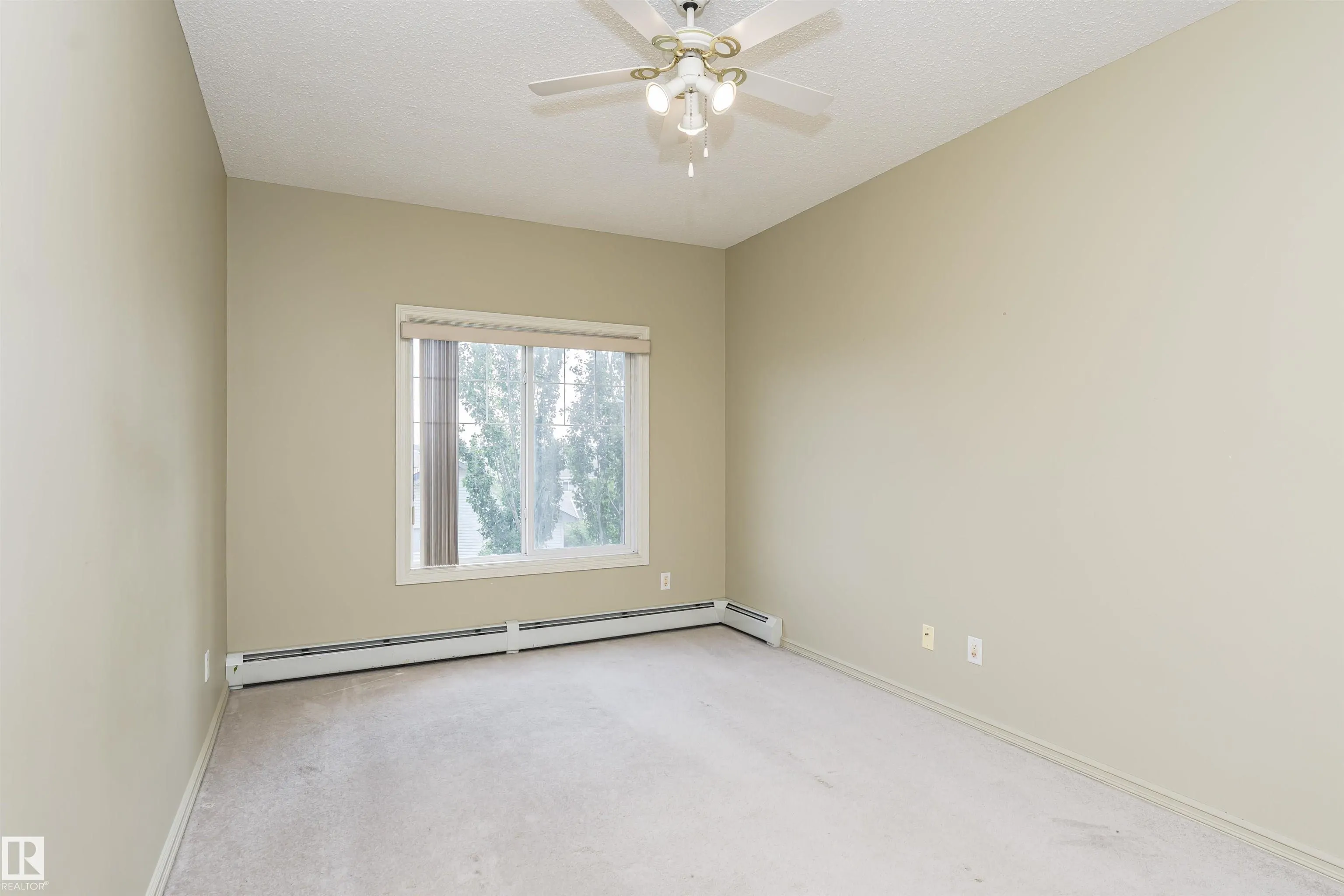 226 MACEWAN Road