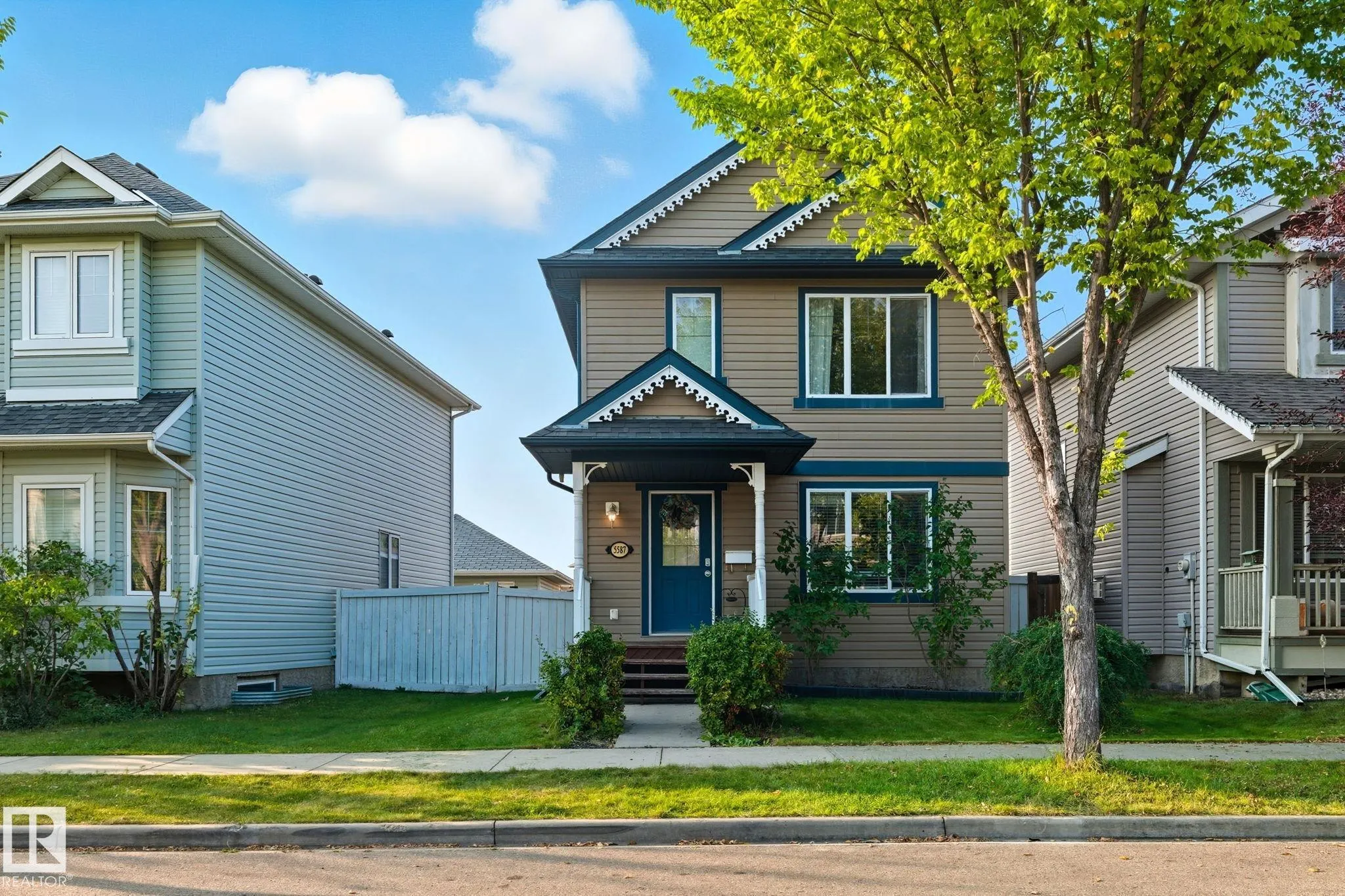 5587 Stevens Crescent