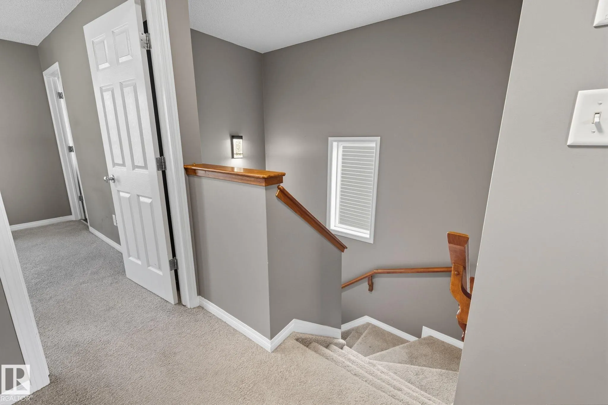5587 Stevens Crescent