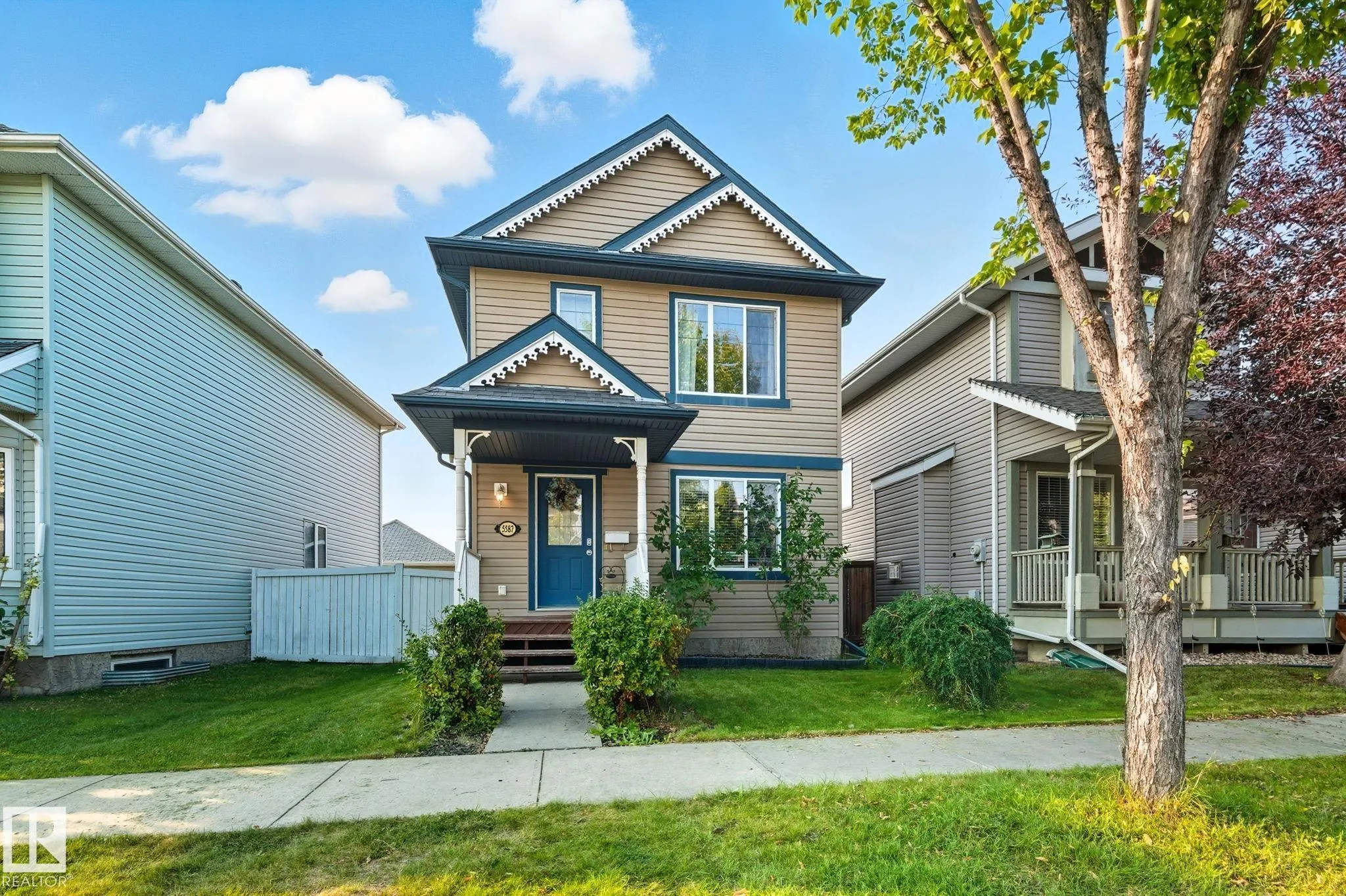 5587 Stevens Crescent