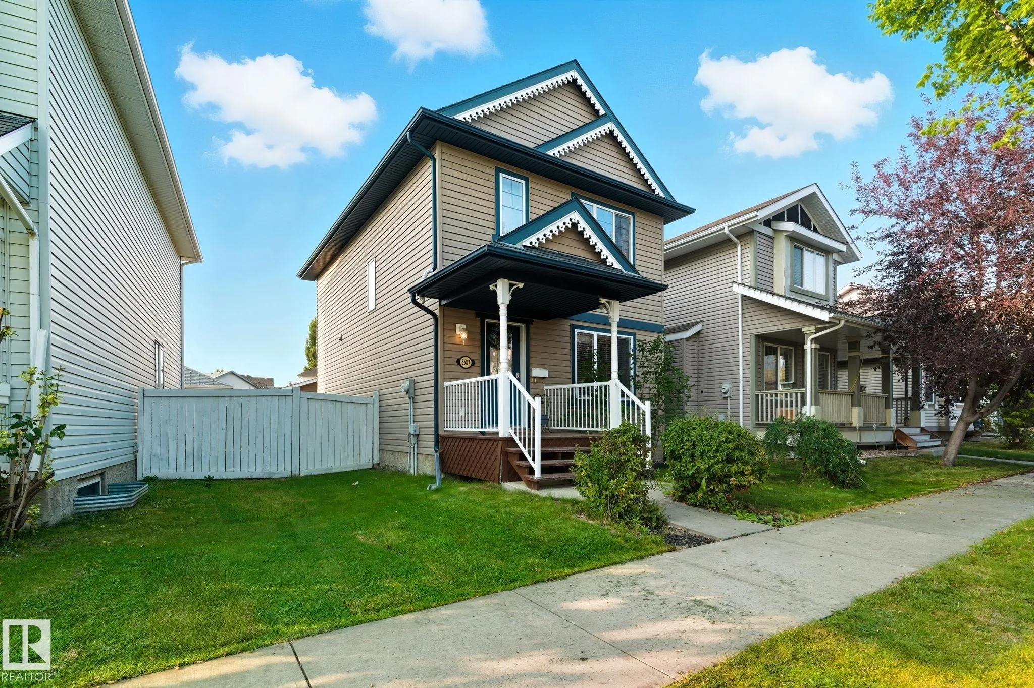 5587 Stevens Crescent