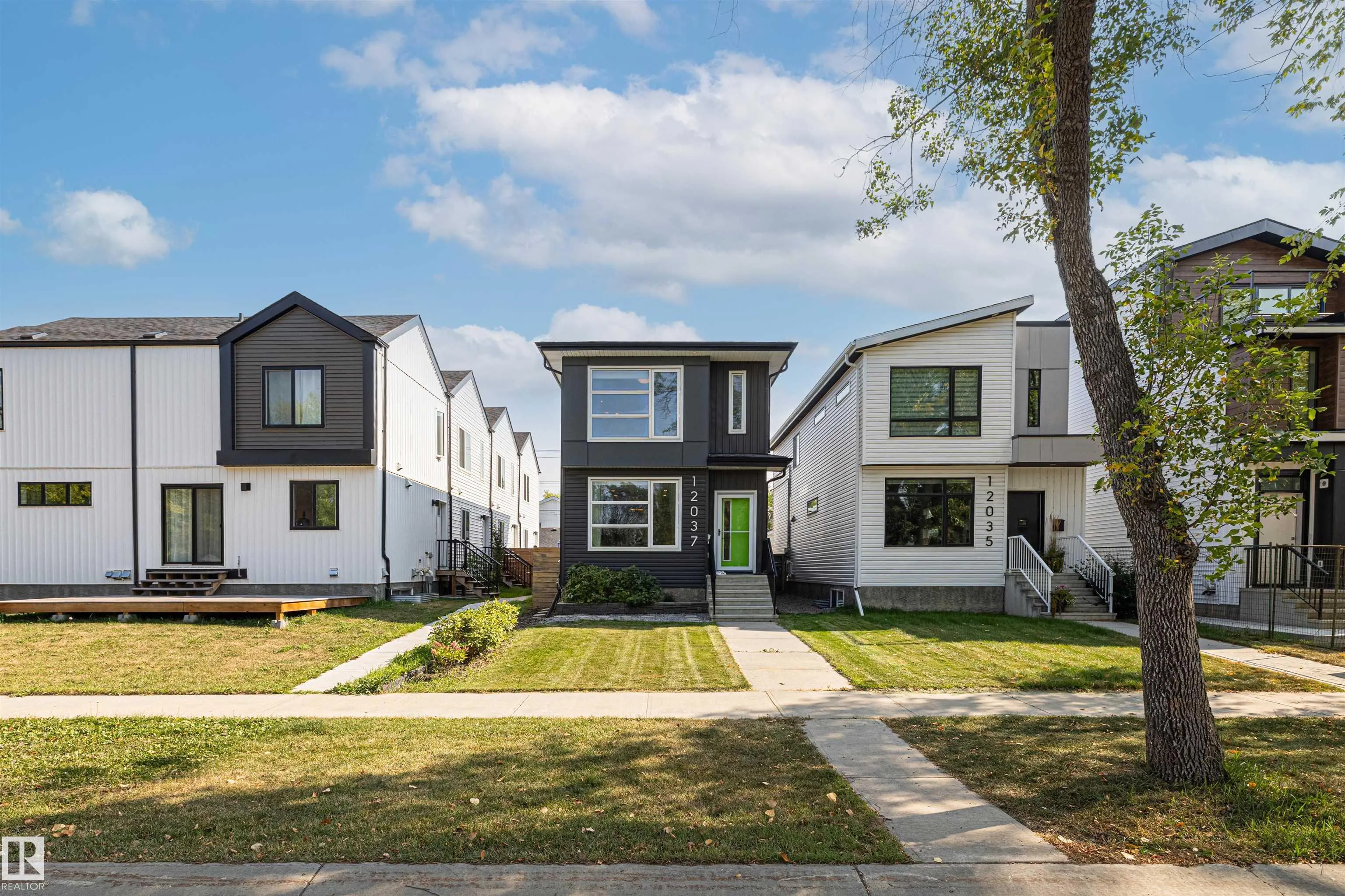 12037 124 Street