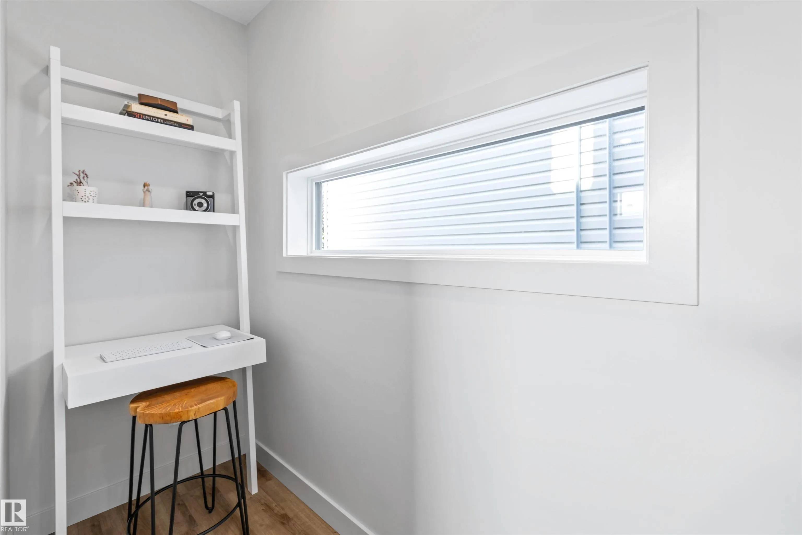 12037 124 Street