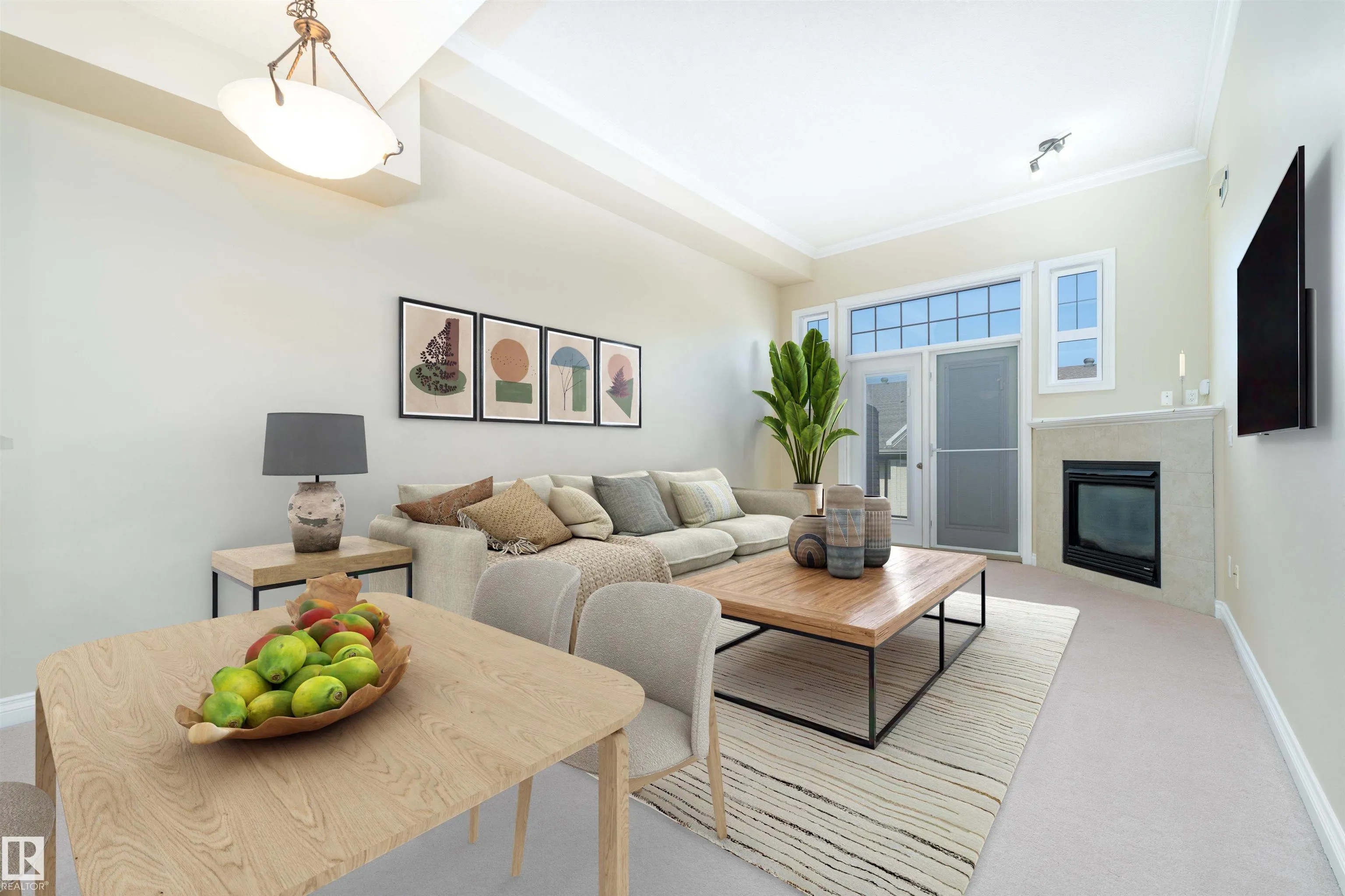 12408 15 Avenue