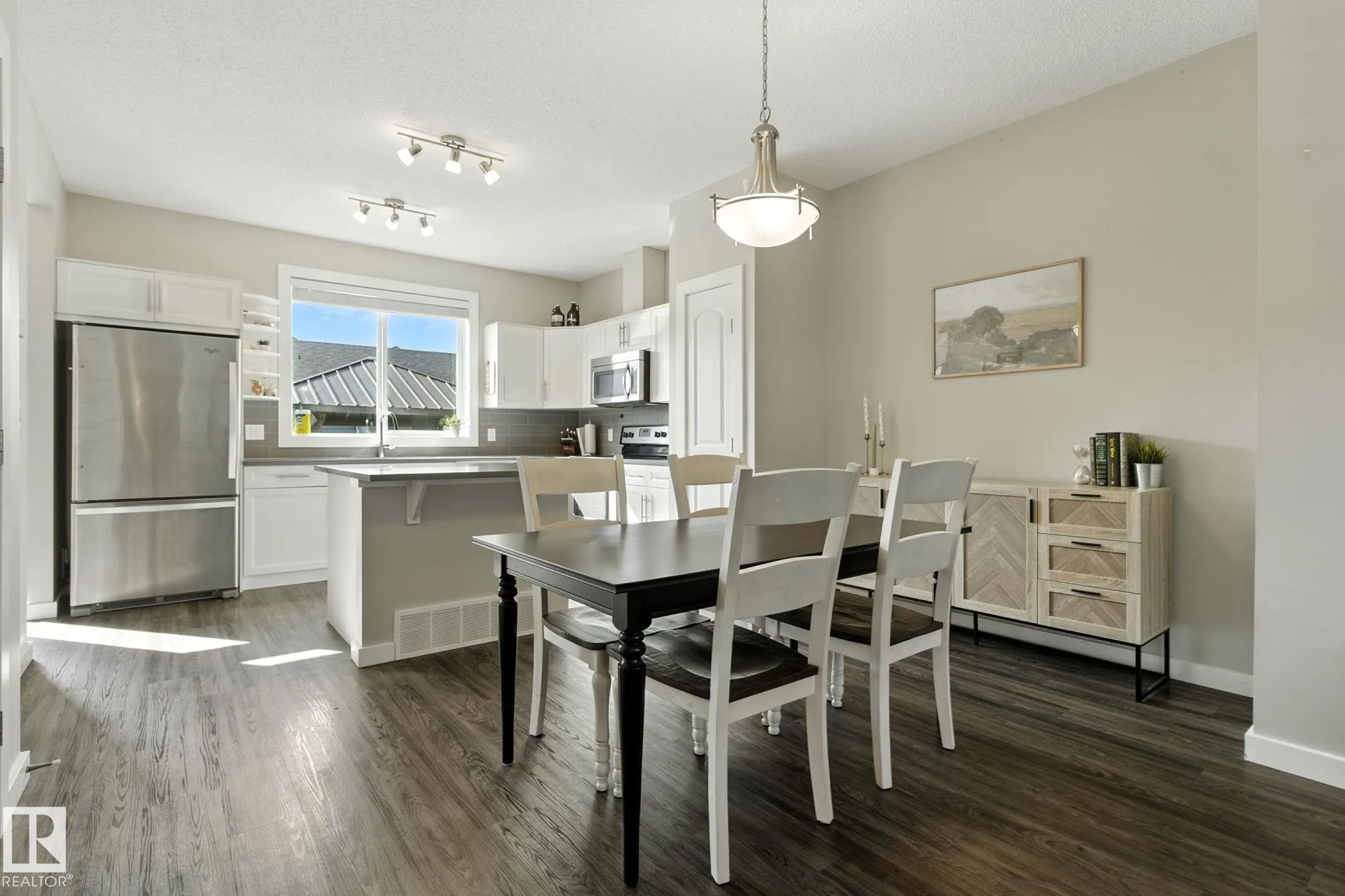 6088 ROSENTHAL Way