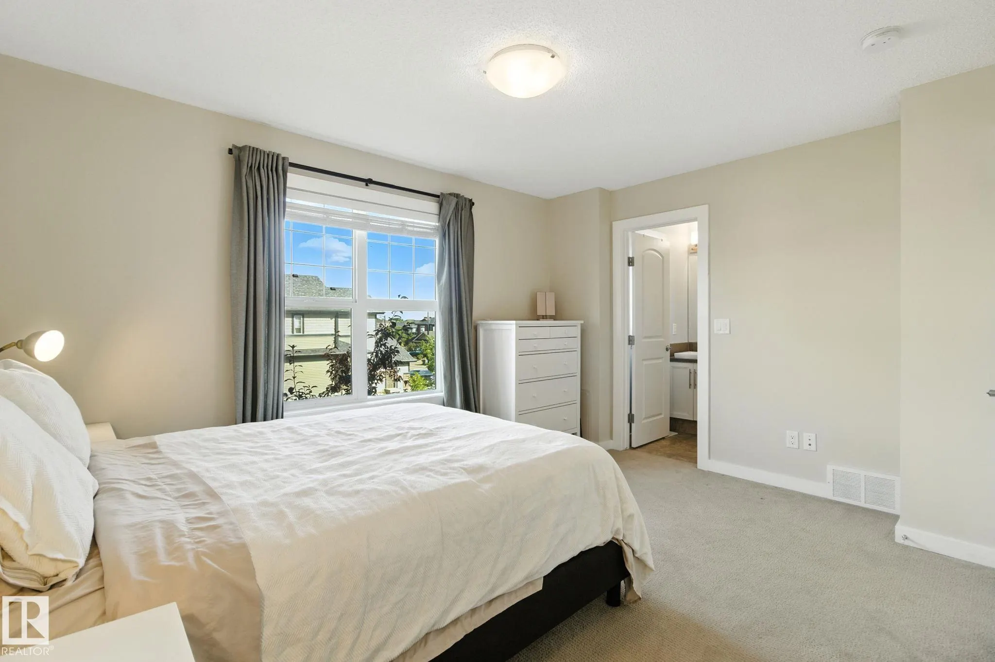 6088 ROSENTHAL Way