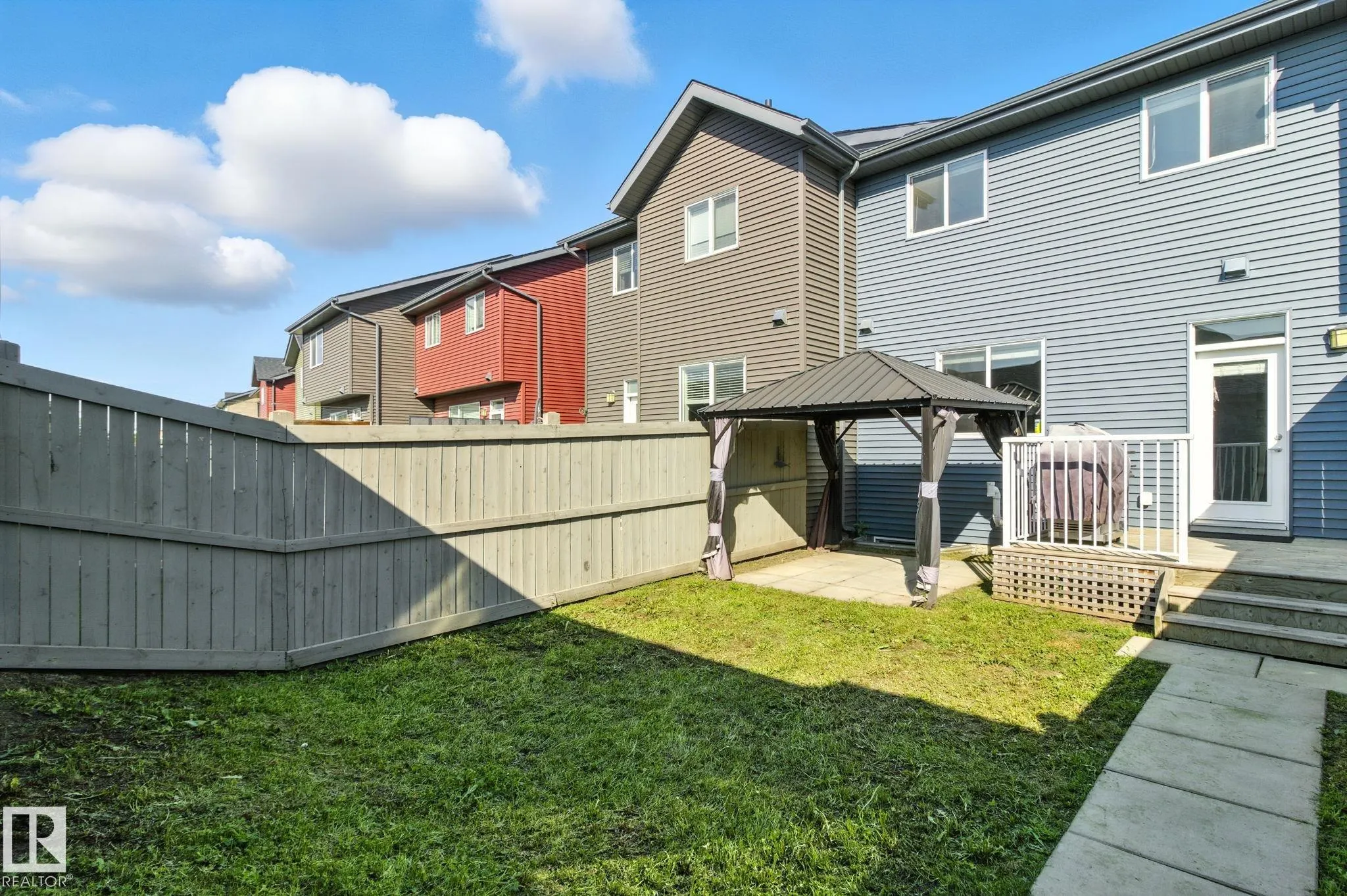6088 ROSENTHAL Way