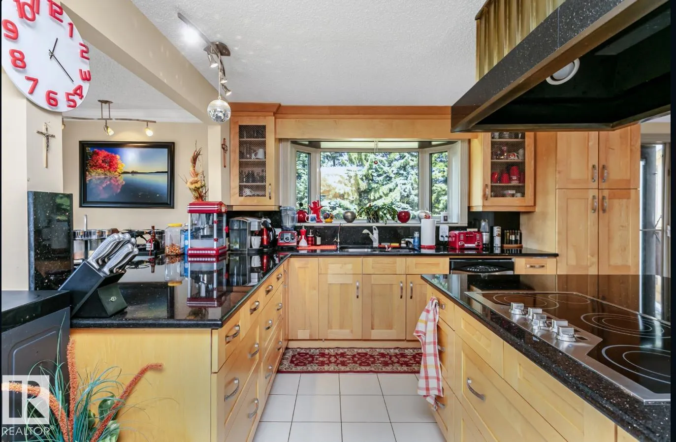 53310 RR 221 229 Hunter’s Hill