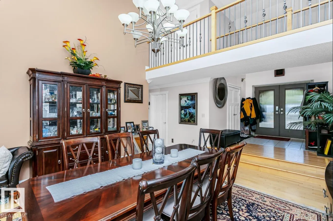 53310 RR 221 229 Hunter’s Hill