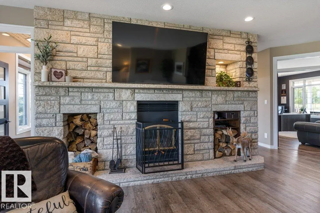 26109B MEADOWVIEW Drive