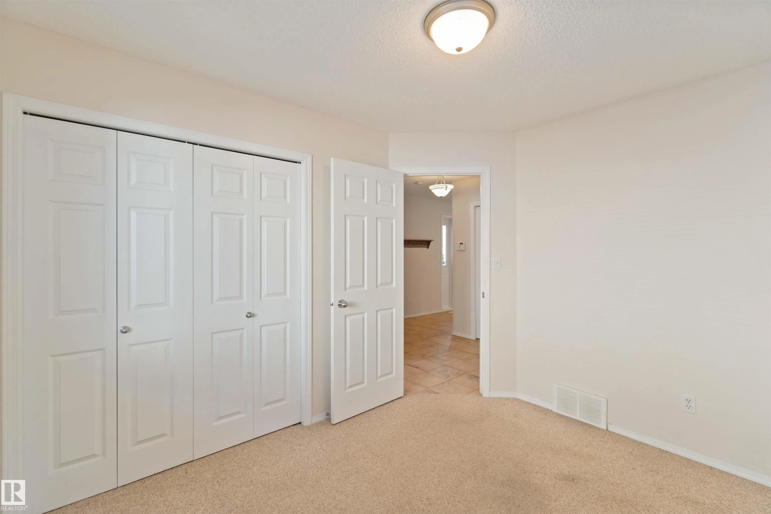 8315 172 Ave NW