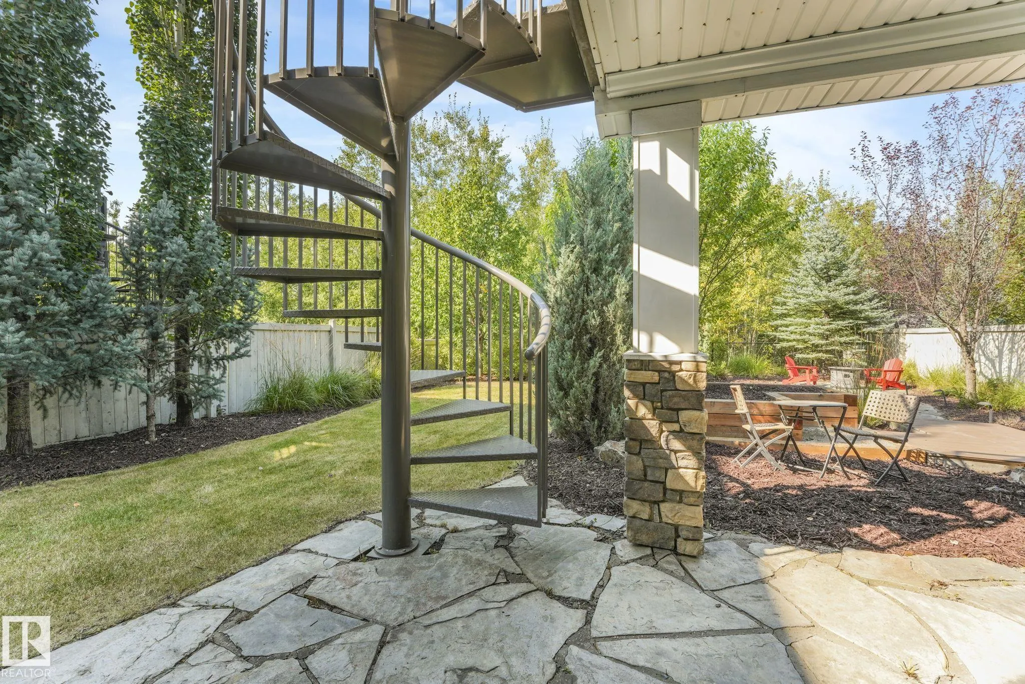 1232 CHAHLEY LANDING Landing