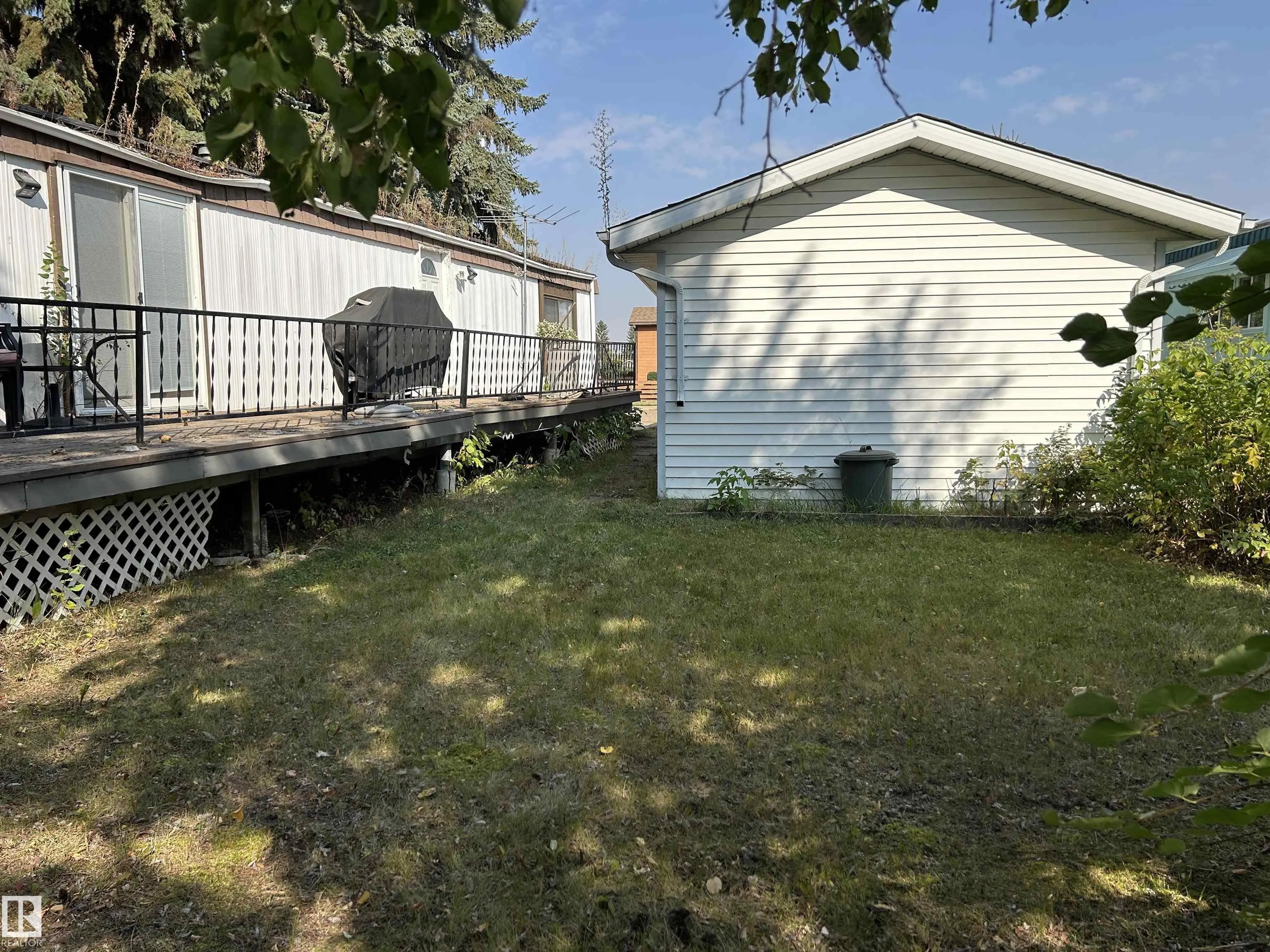 5425 EASTVIEW Crescent