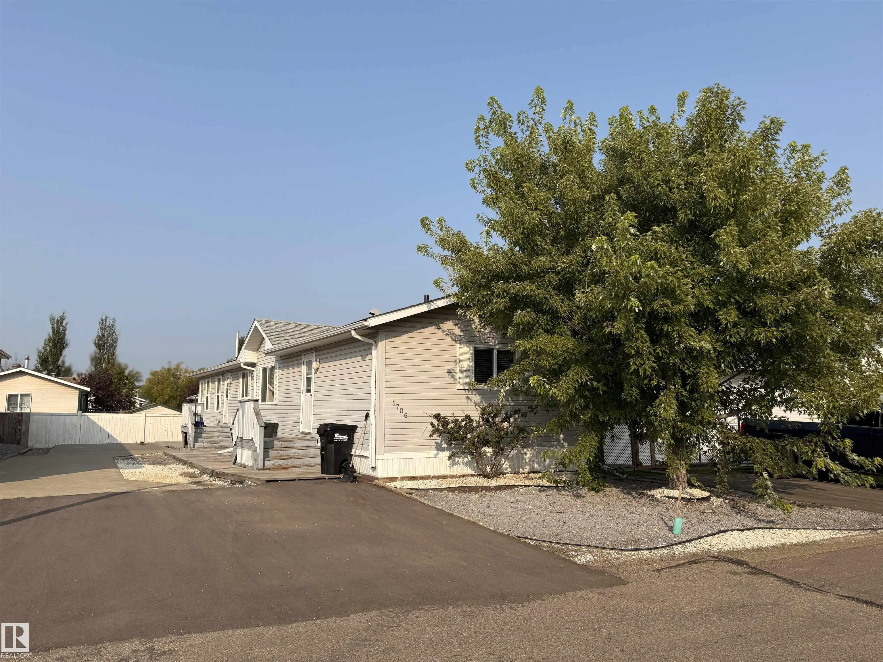 1706 Jubilee Loop