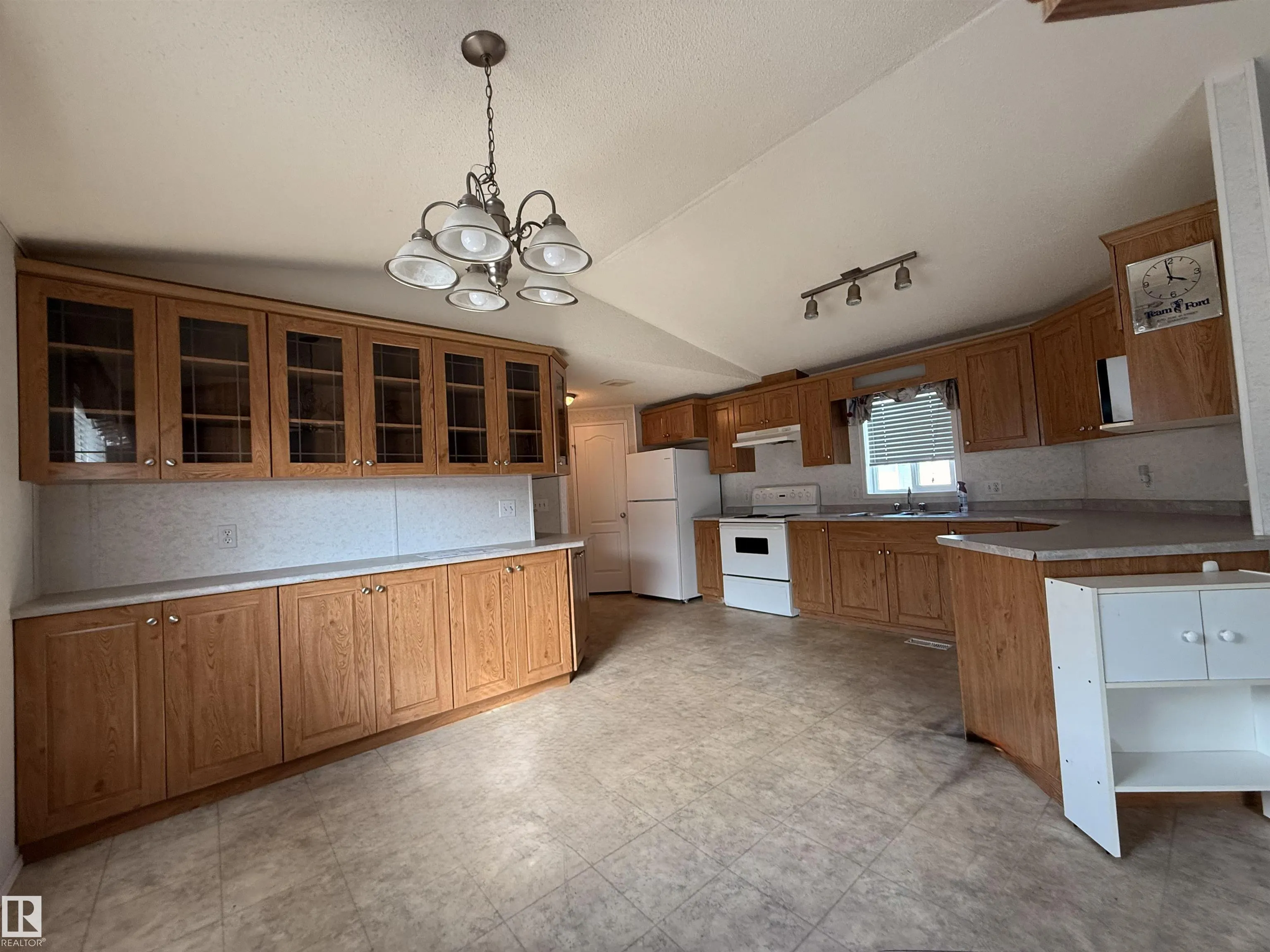 1706 Jubilee Loop