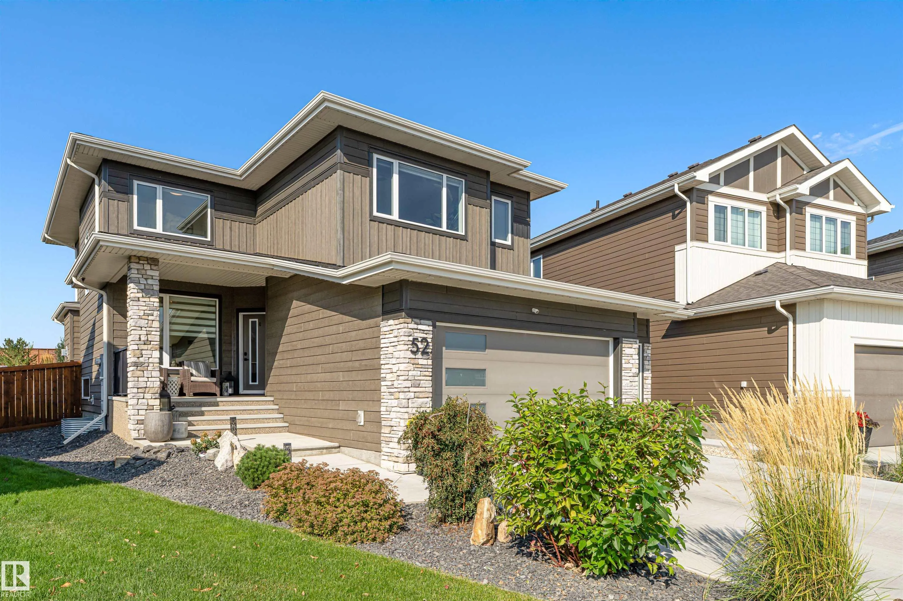 52 ROBERGE Close