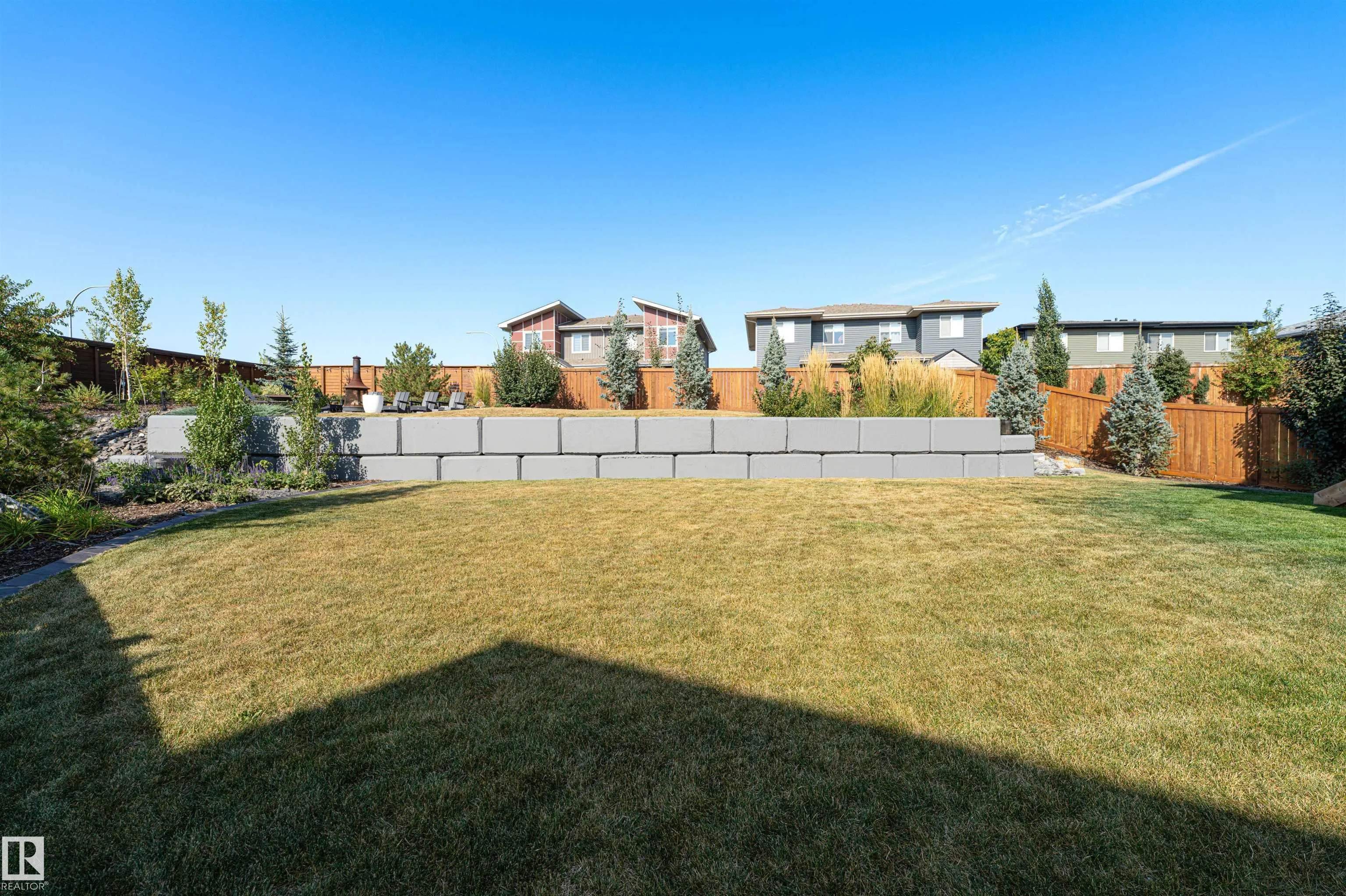 52 ROBERGE Close