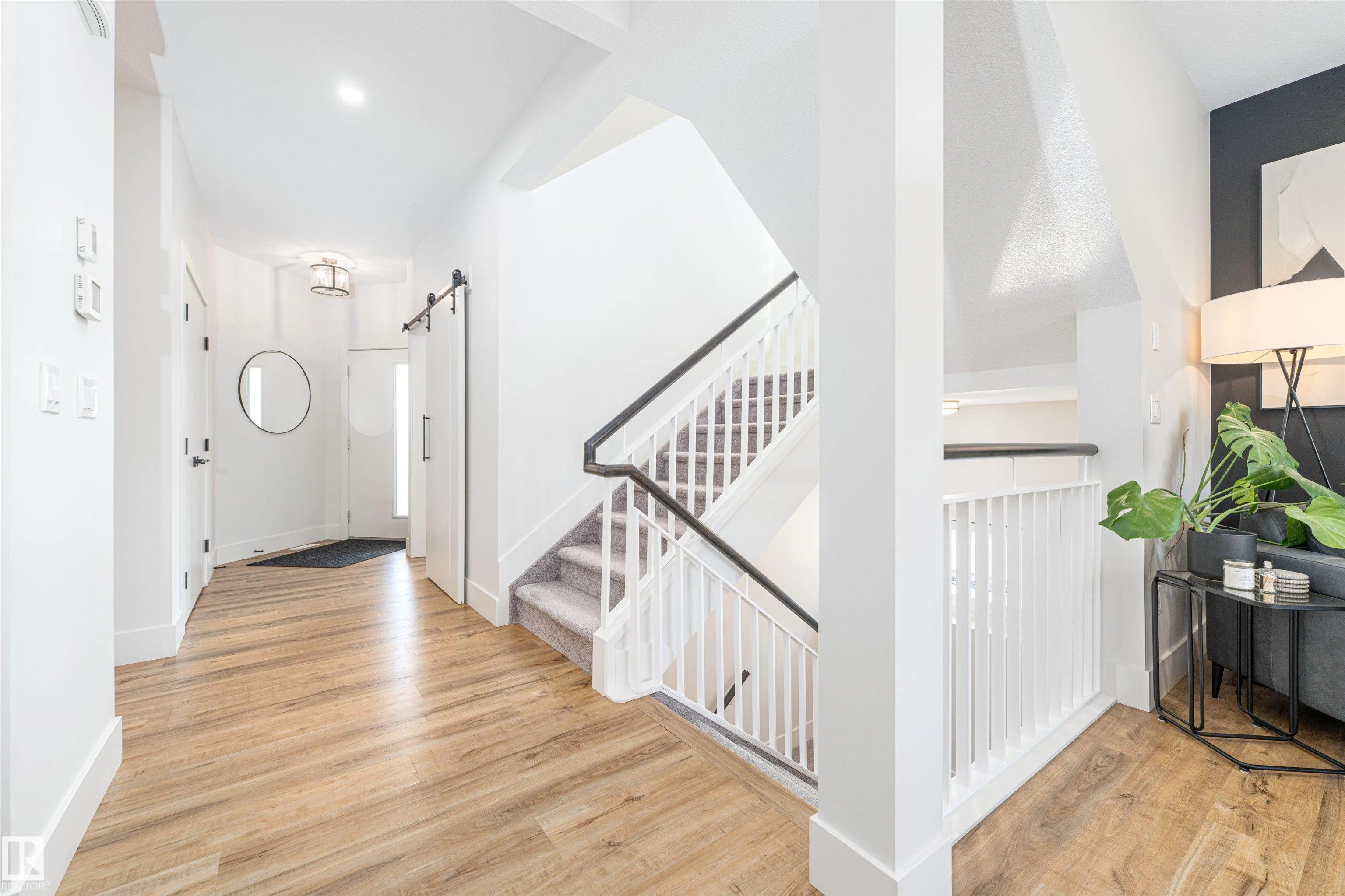 52 ROBERGE Close