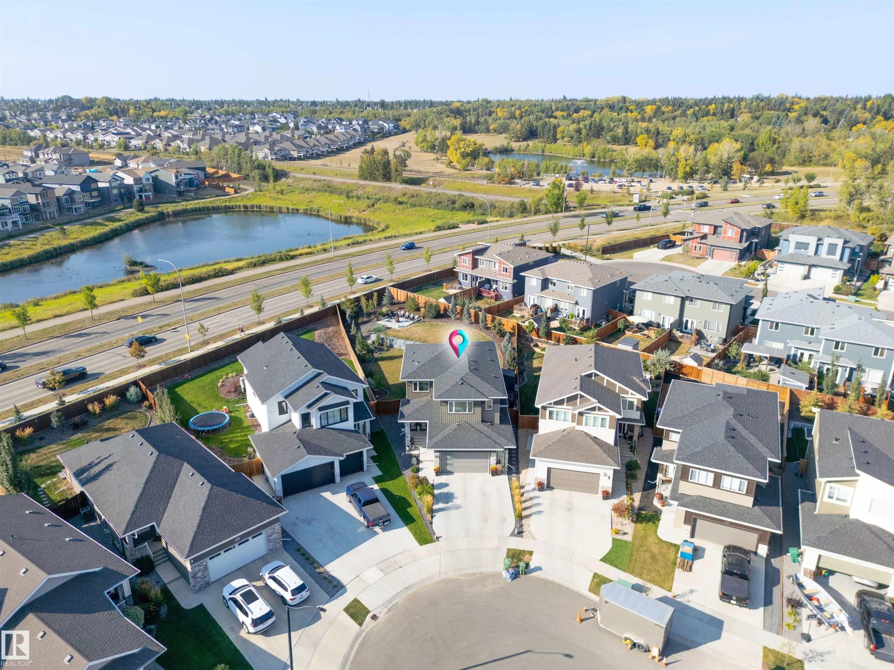 52 ROBERGE Close