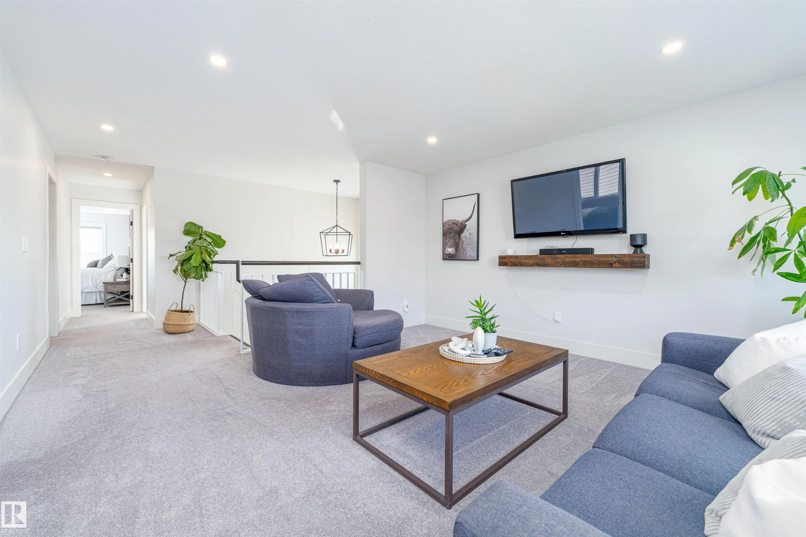 52 ROBERGE Close