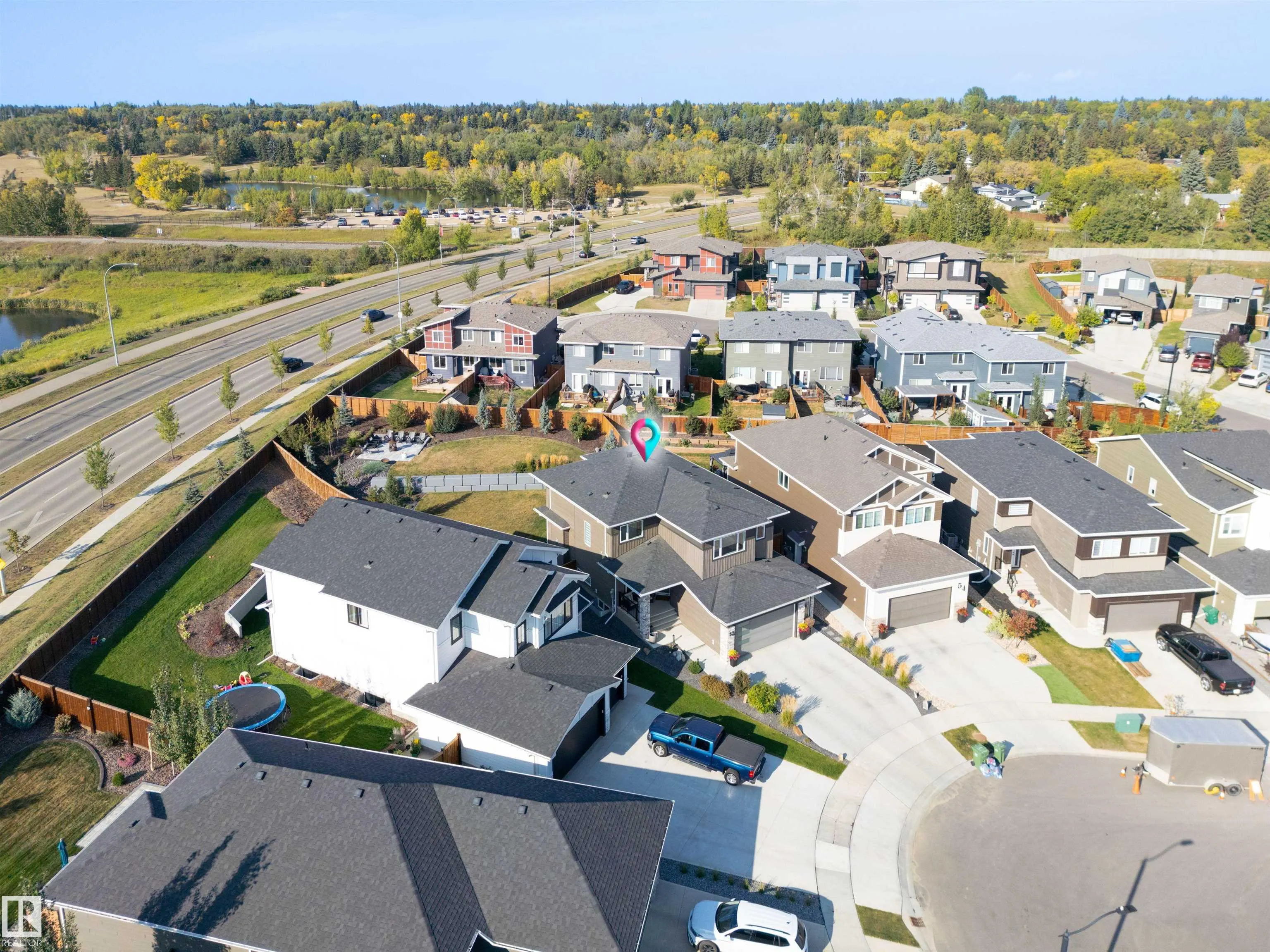 52 ROBERGE Close