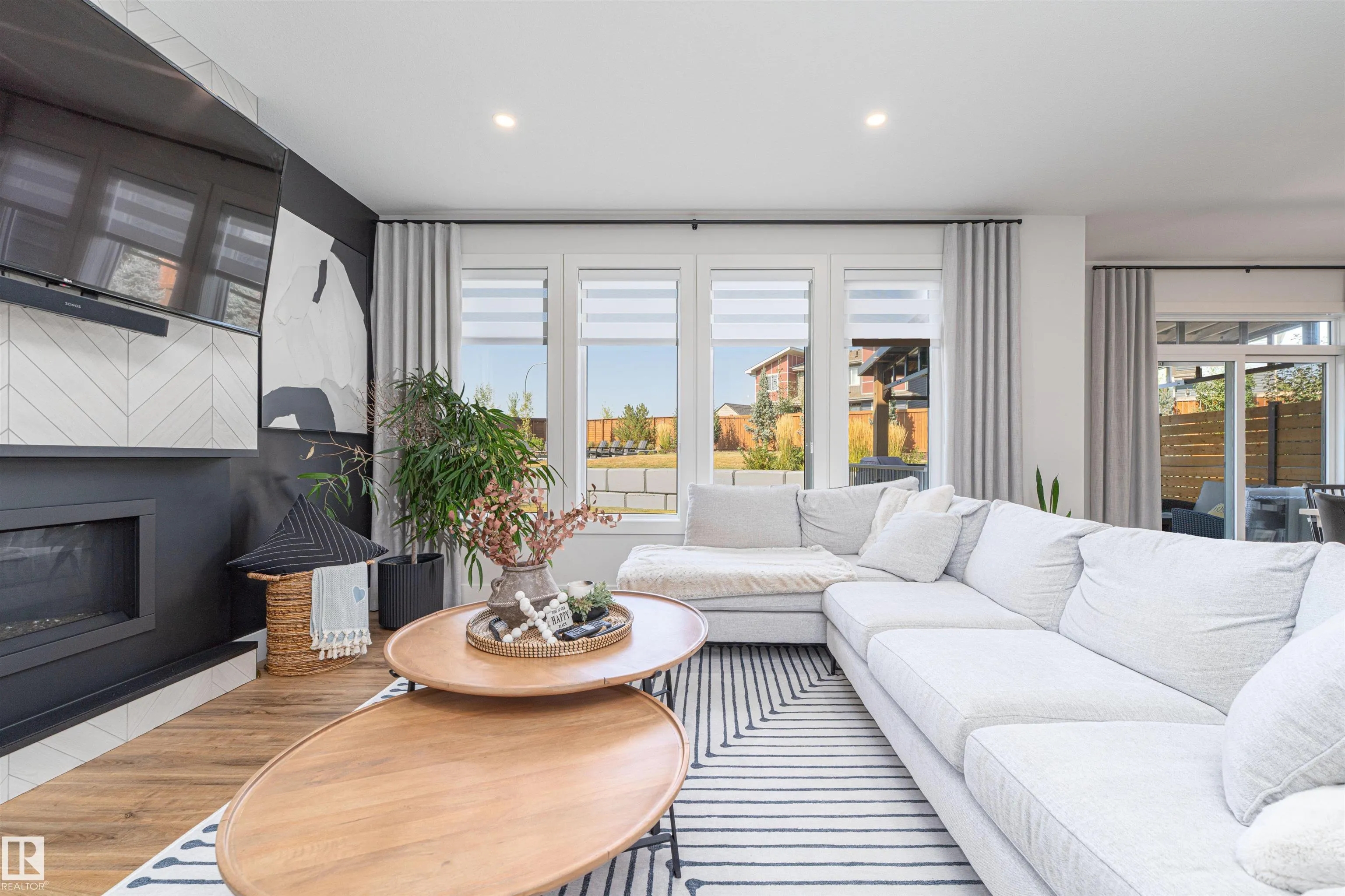 52 ROBERGE Close
