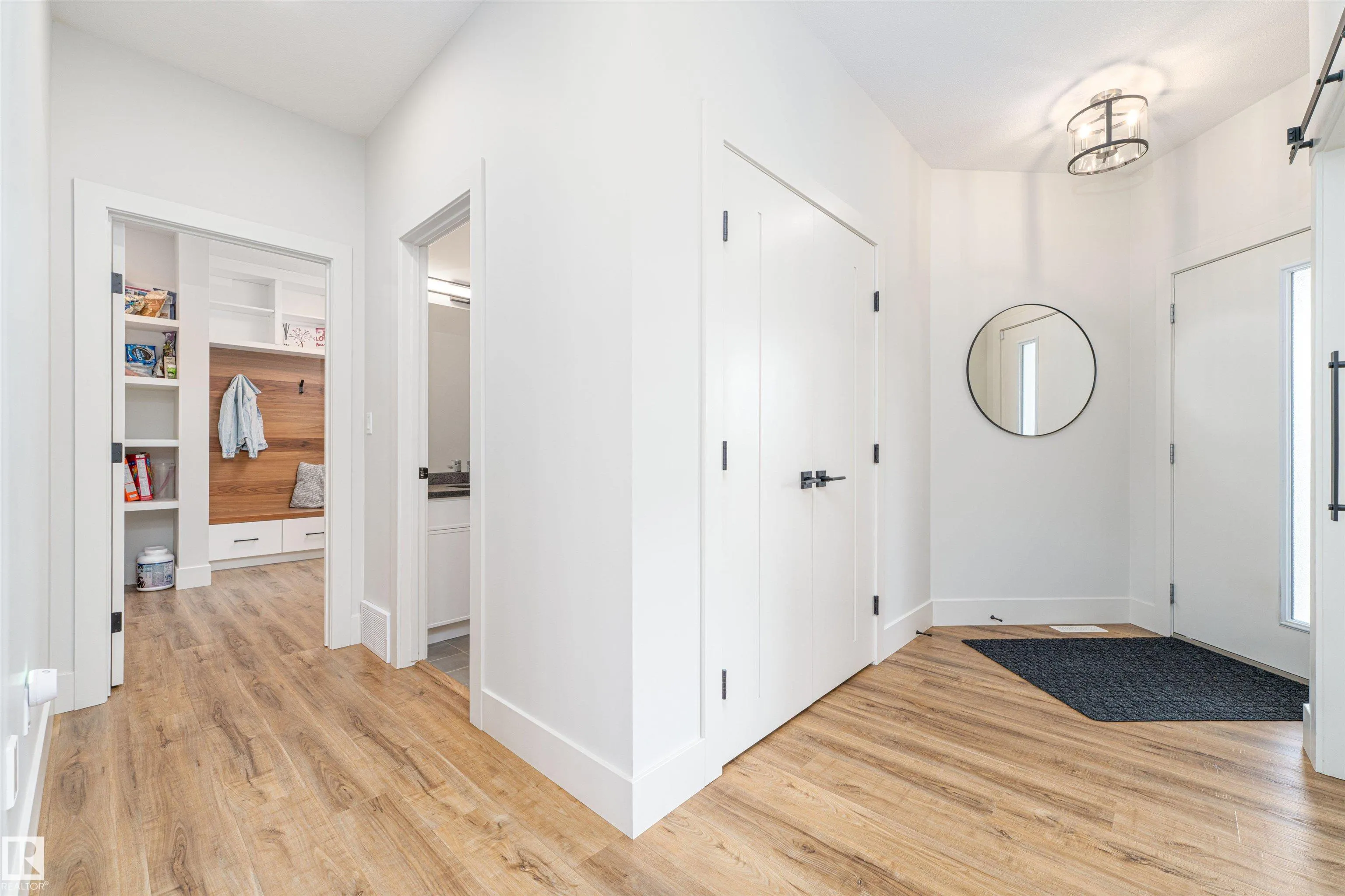 52 ROBERGE Close