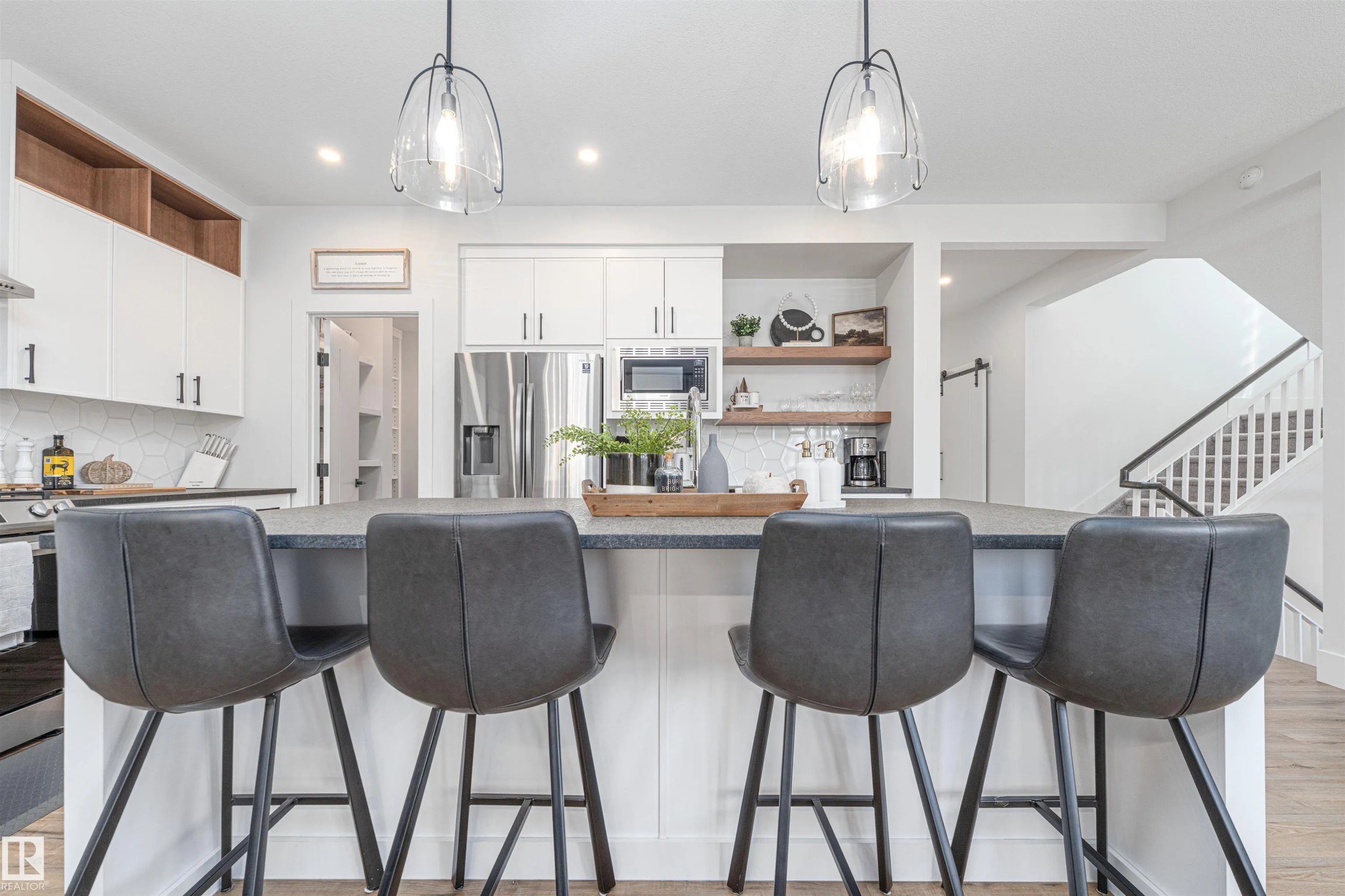 52 ROBERGE Close