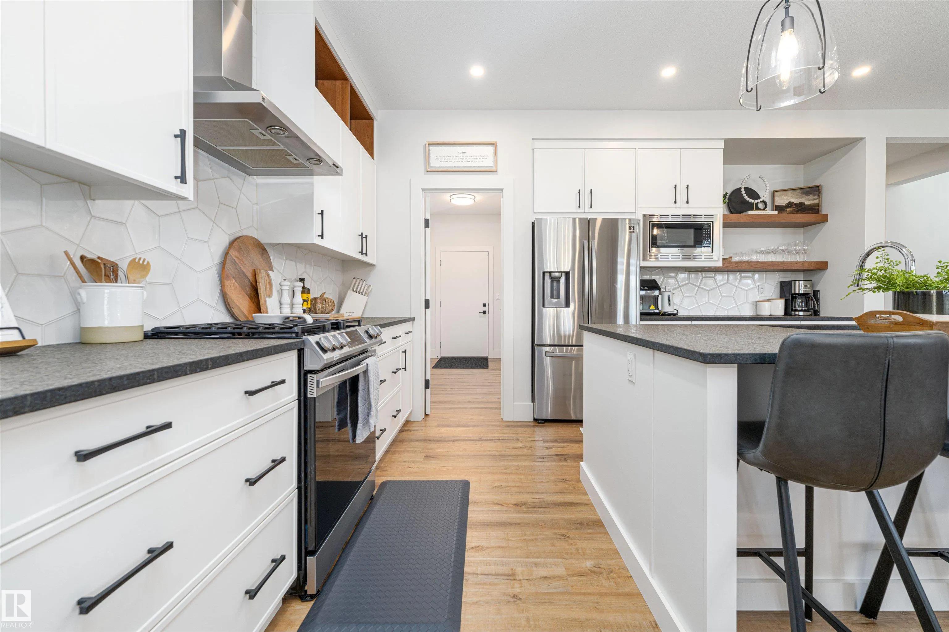 52 ROBERGE Close