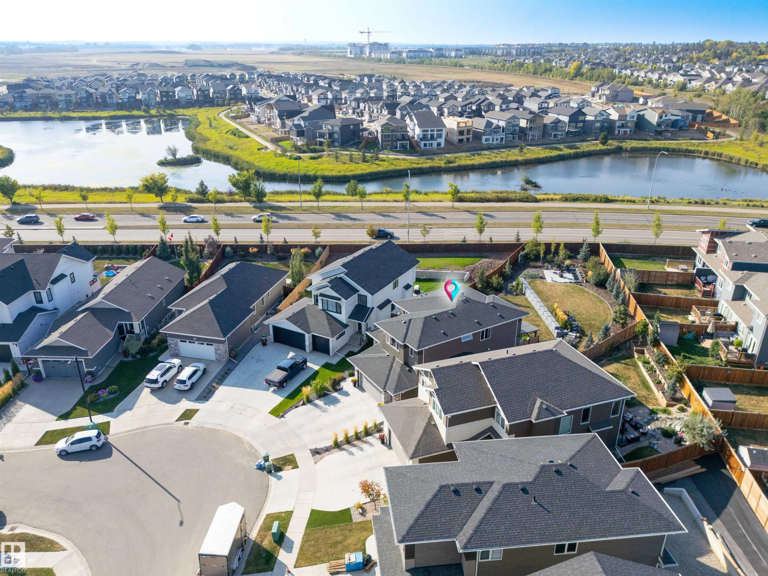 52 ROBERGE Close