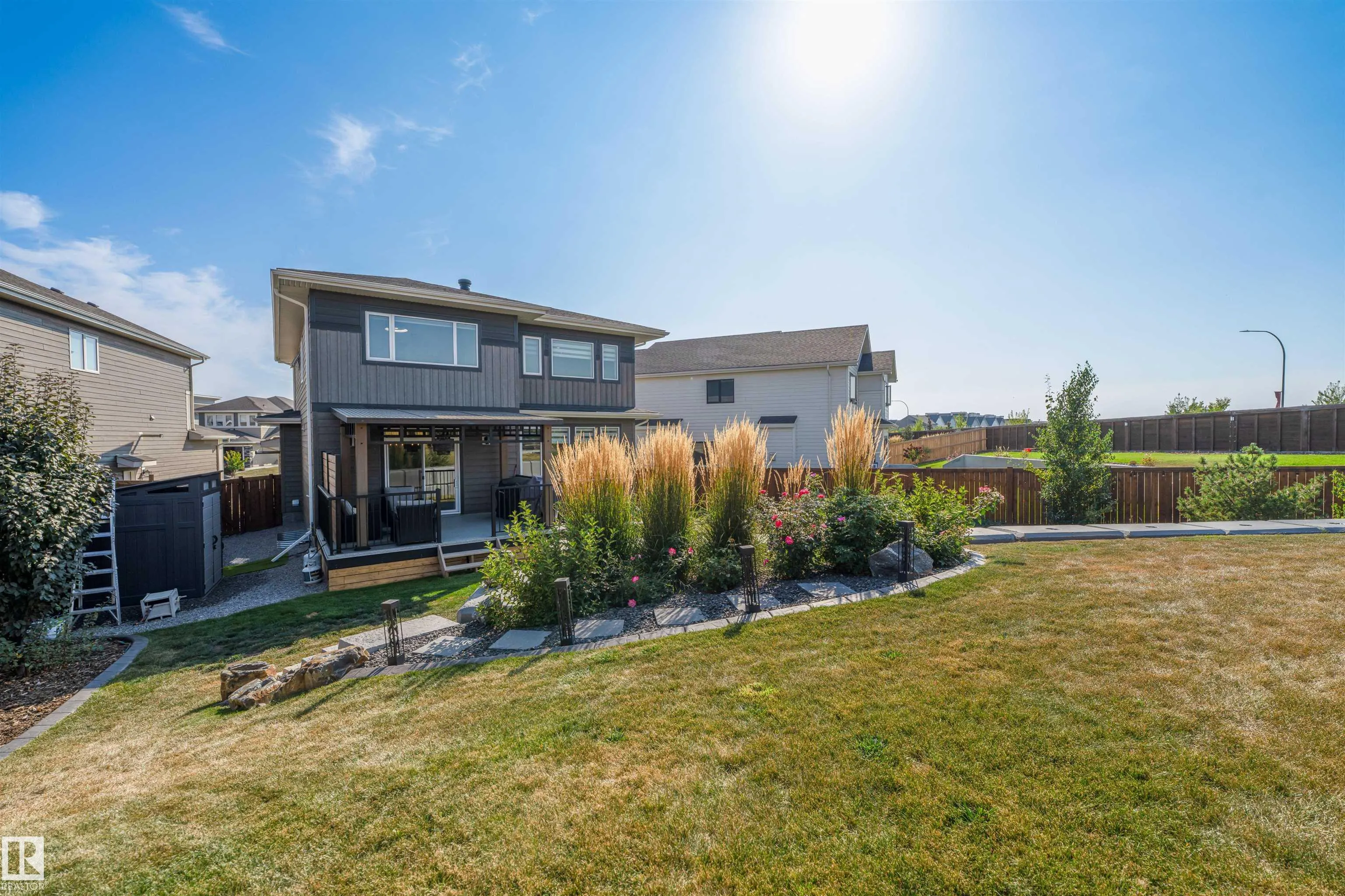 52 ROBERGE Close