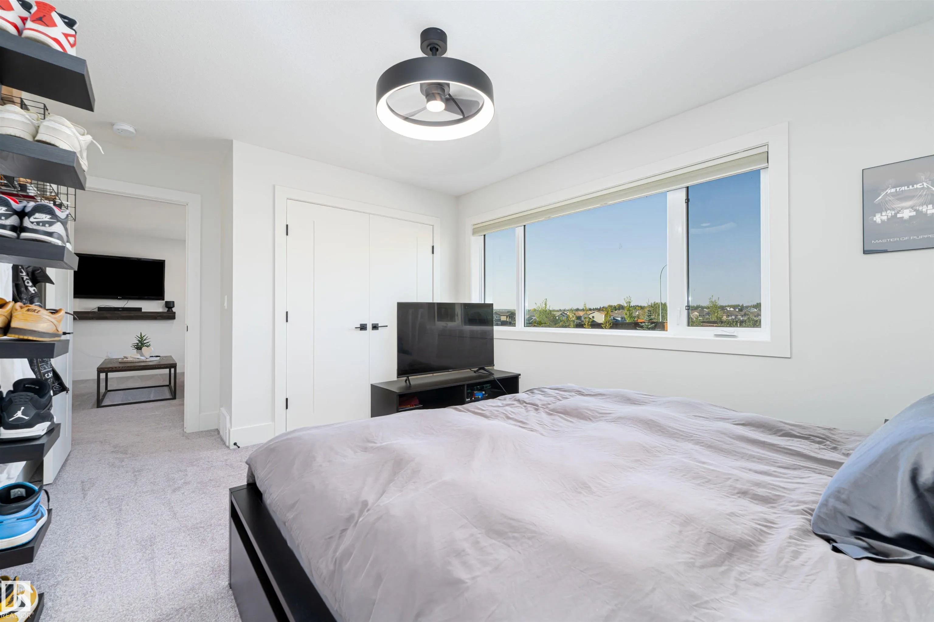 52 ROBERGE Close