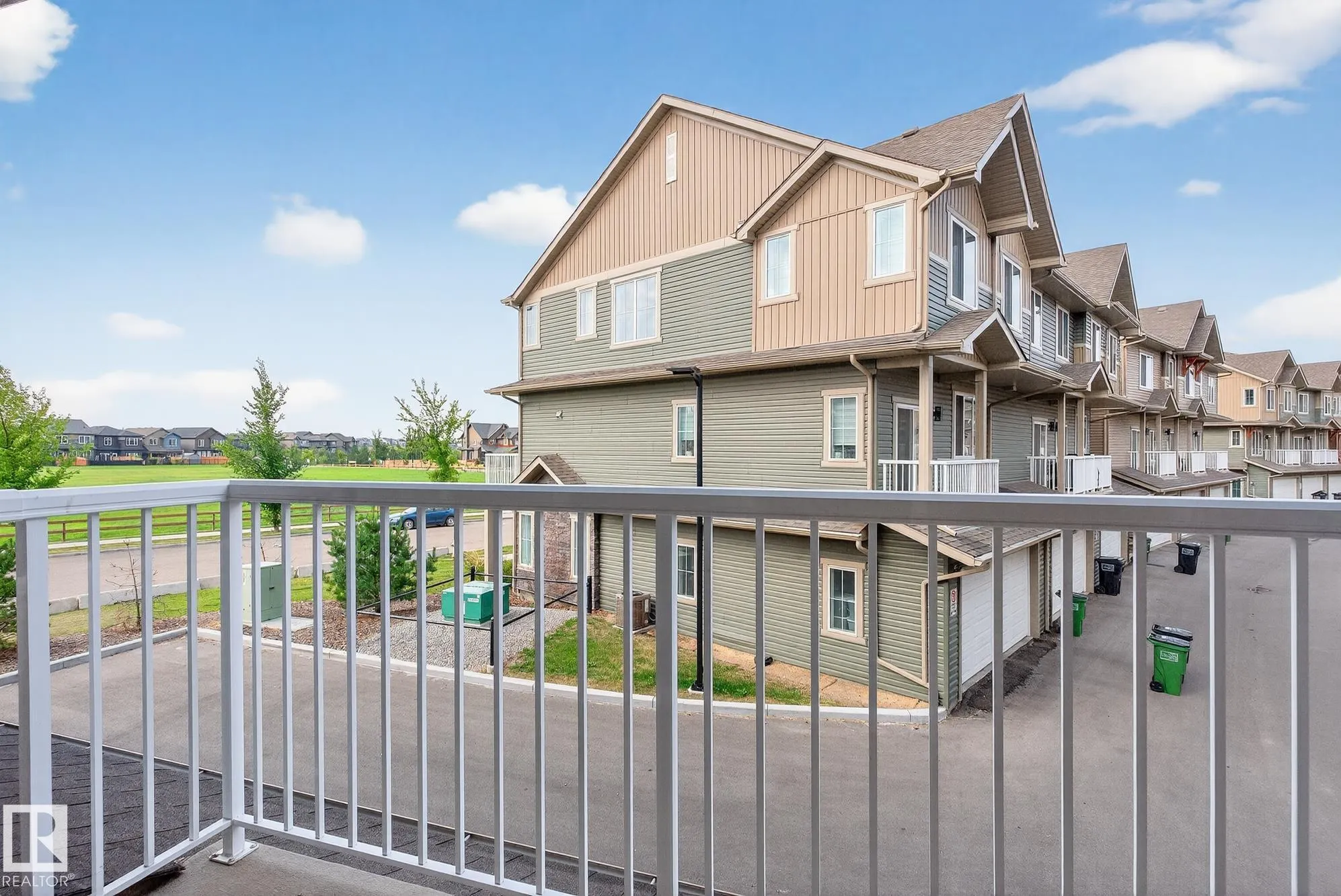1051 GRAYDON HILL Boulevard