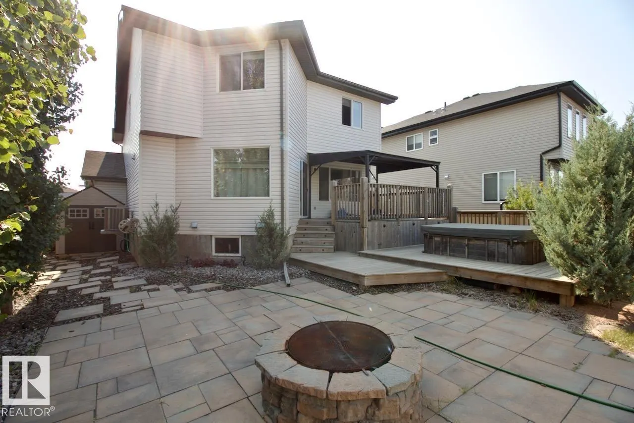 98 WALTERS Place