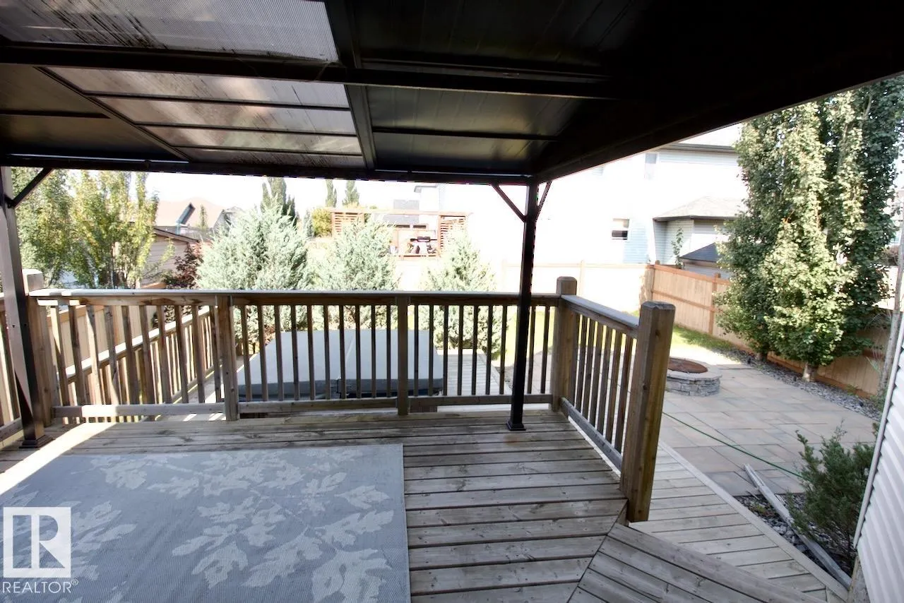 98 WALTERS Place