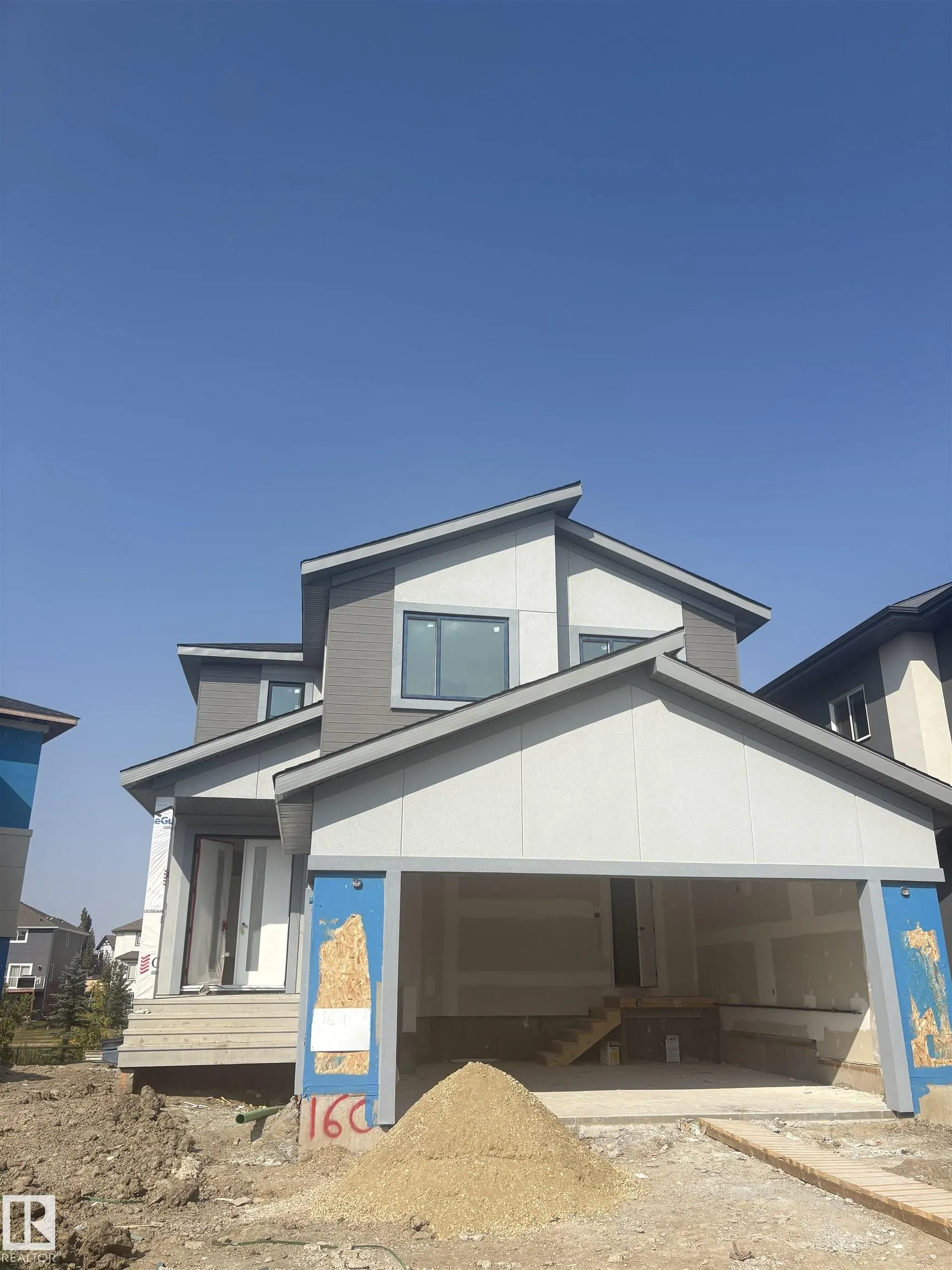 160 EDGEWATER Circle